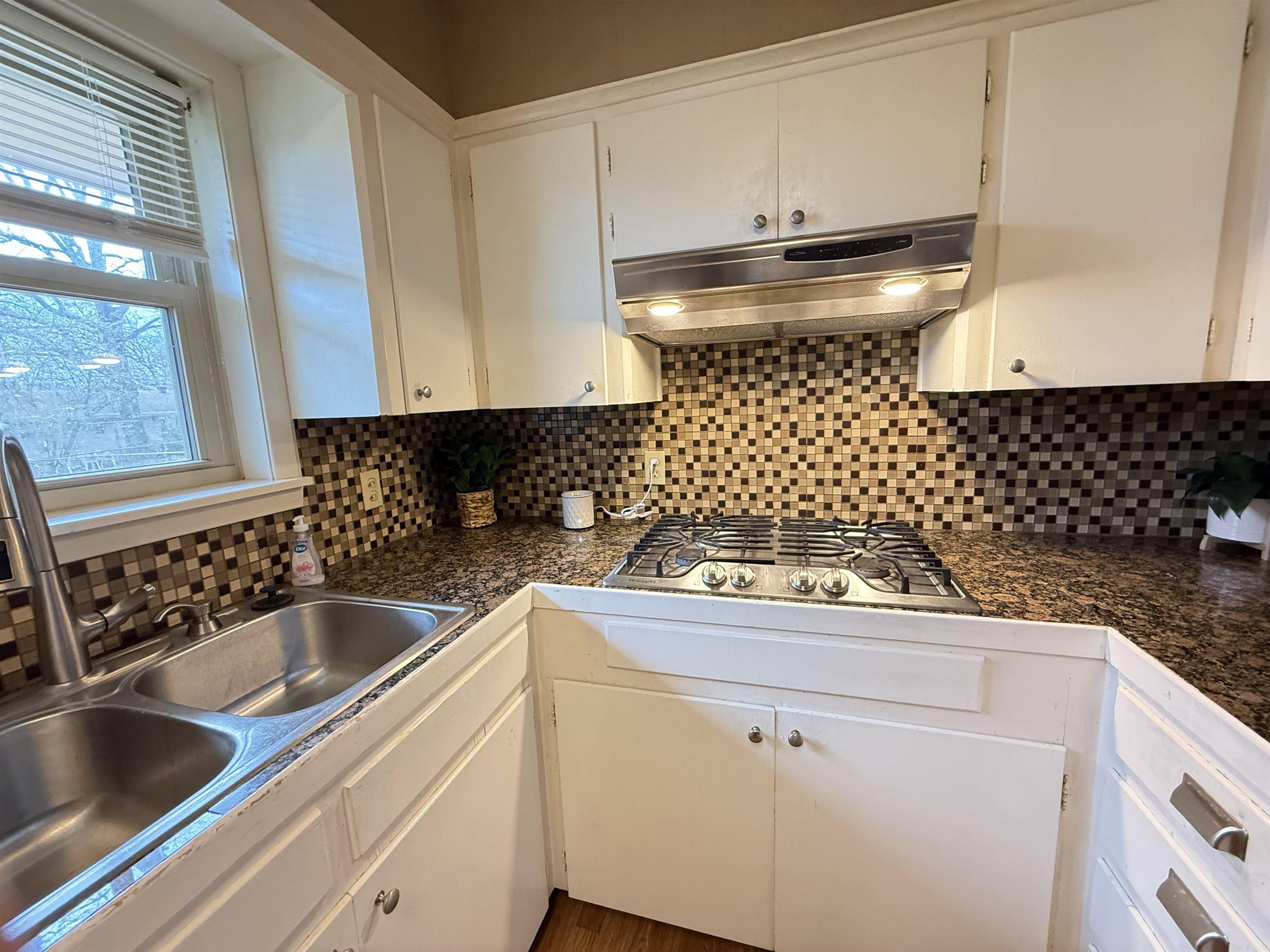 BROADVIEW - Residential