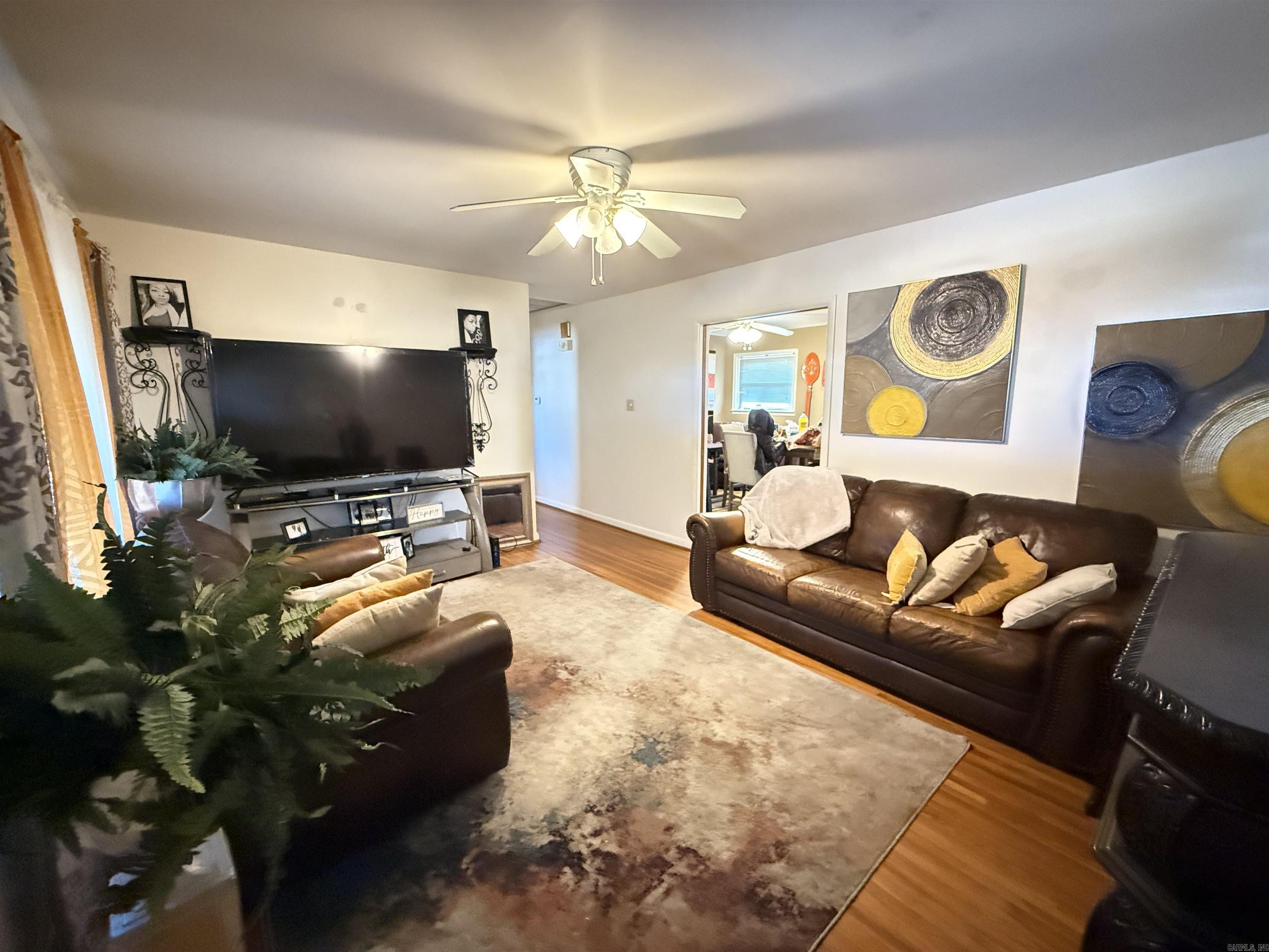 BROADVIEW - Residential