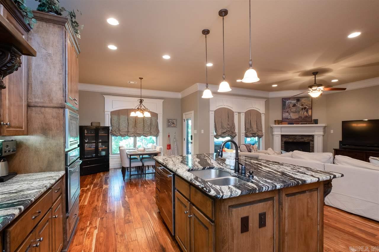 CHENAL VALLEY "TOURNAY CIRCLE" - Residential