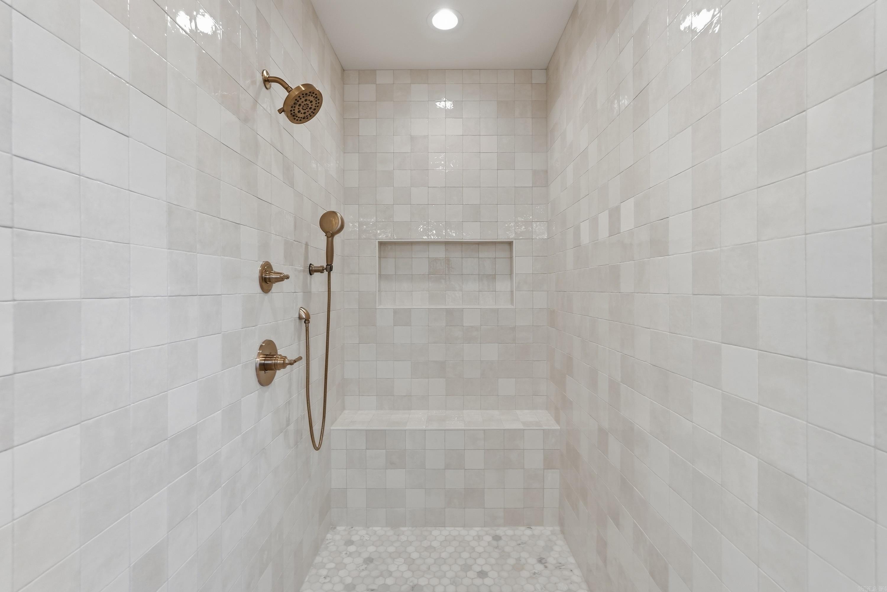 WATERVIEW ESTATES - Residential