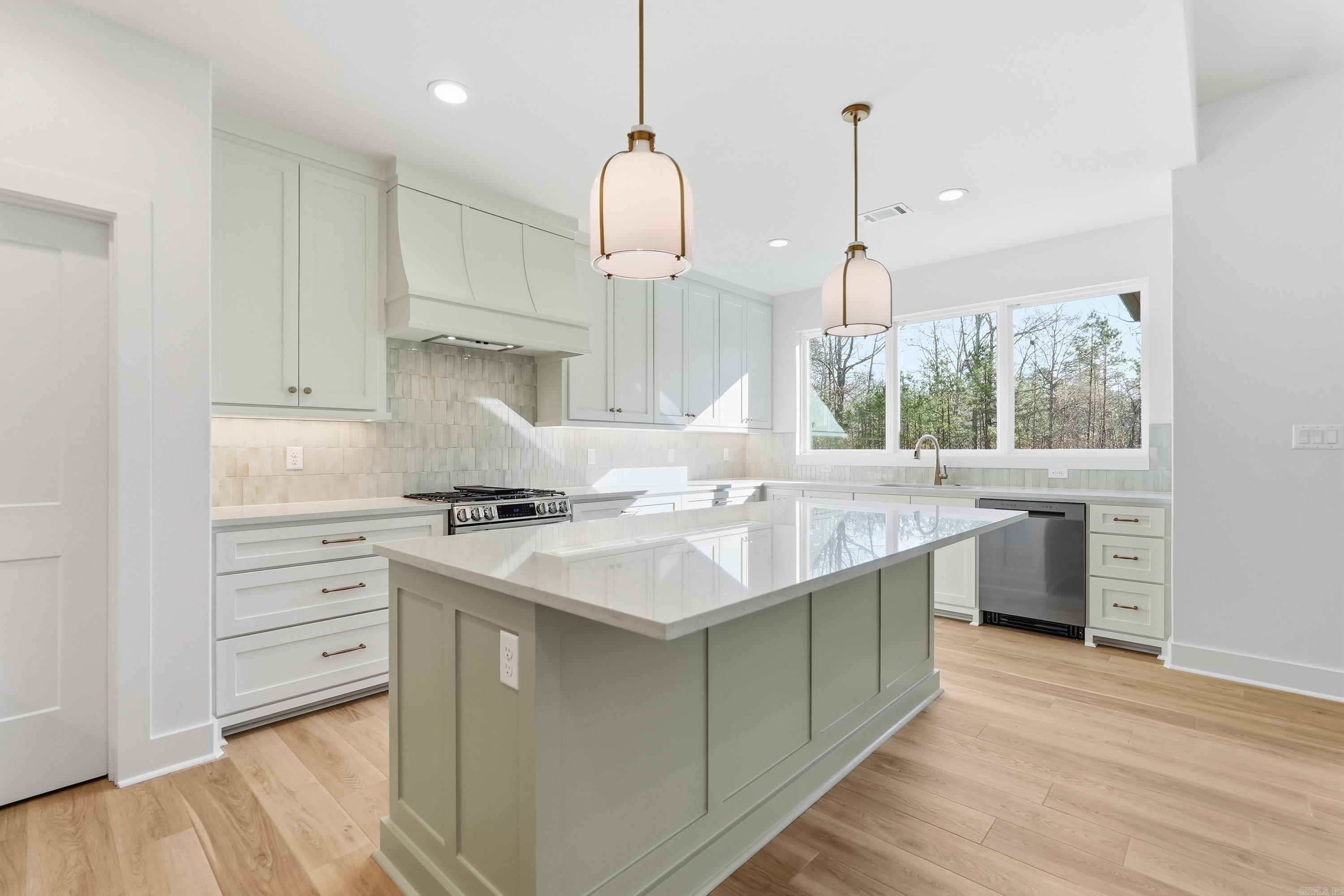 WATERVIEW ESTATES - Residential