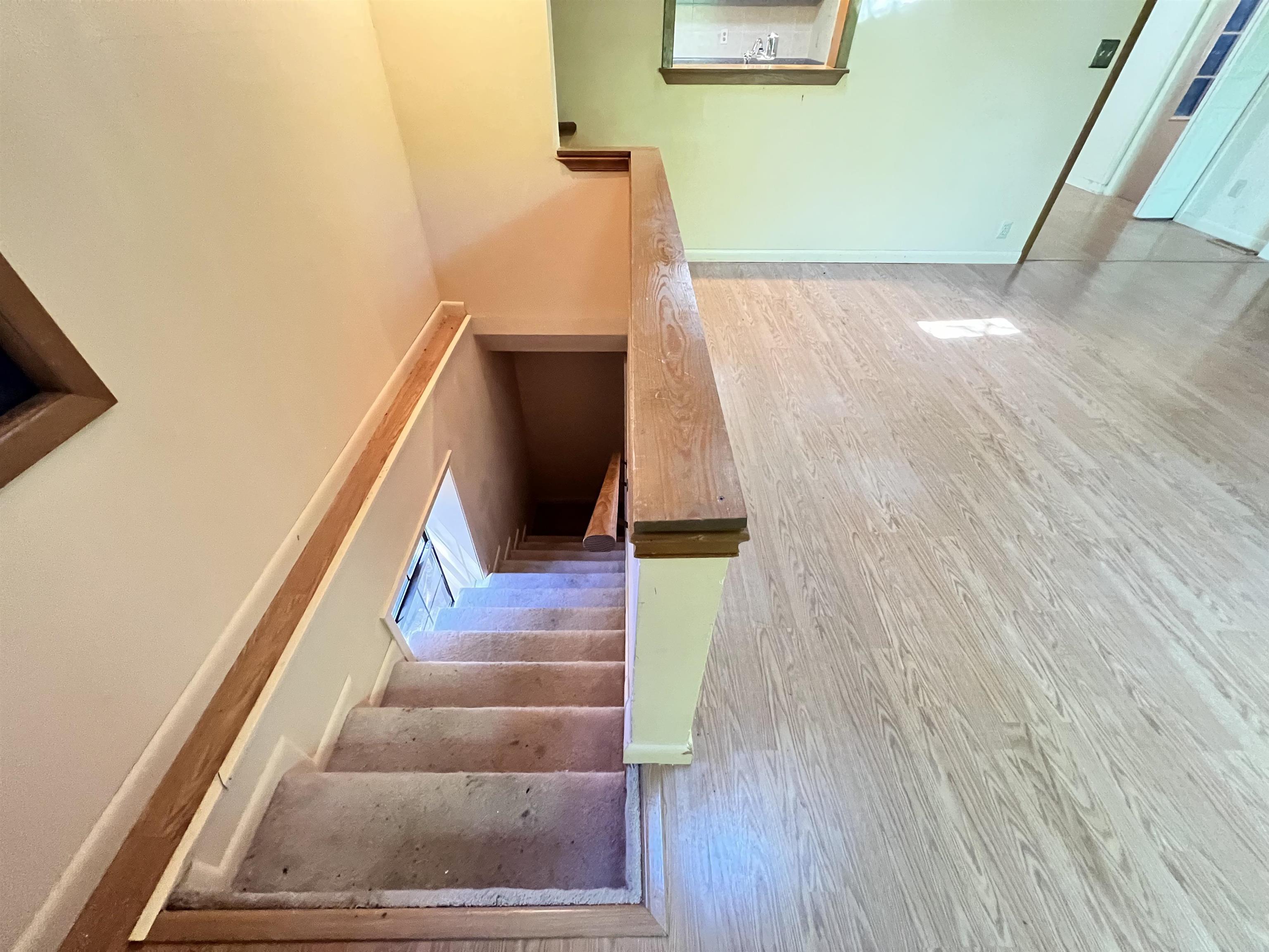 VEGAS FIRST - Residential