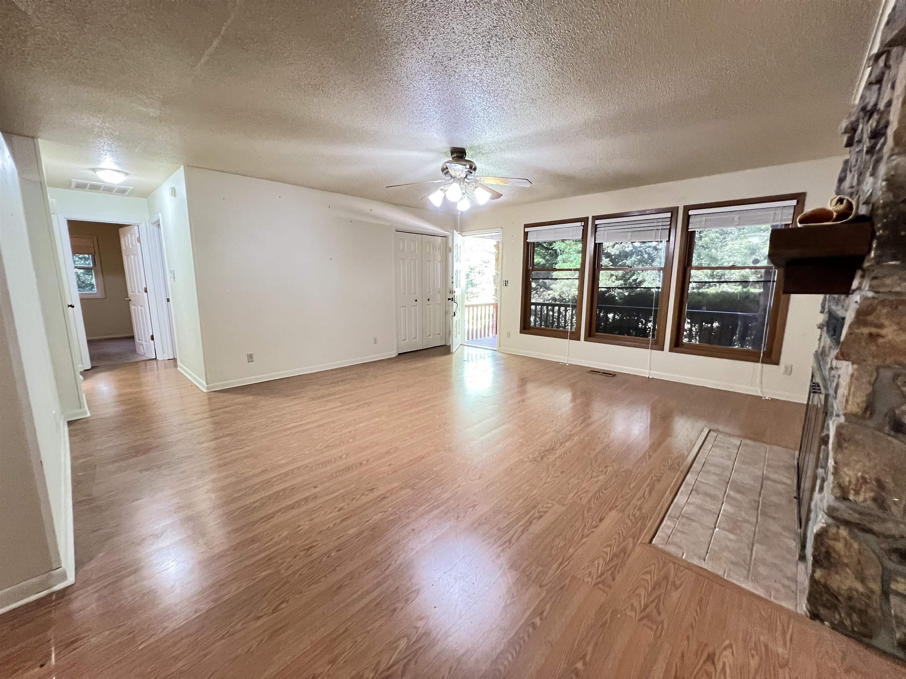 VEGAS FIRST - Residential