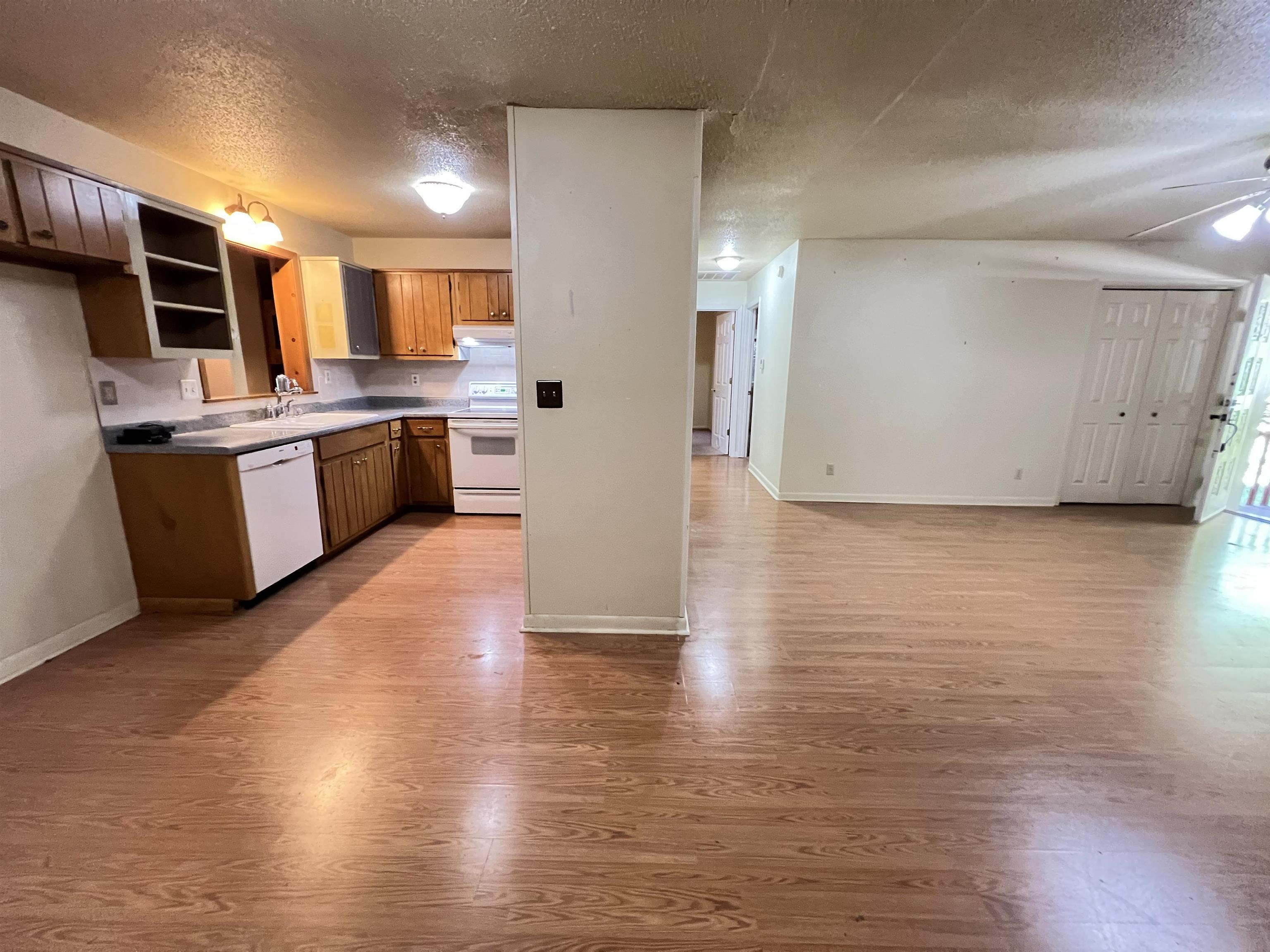 VEGAS FIRST - Residential