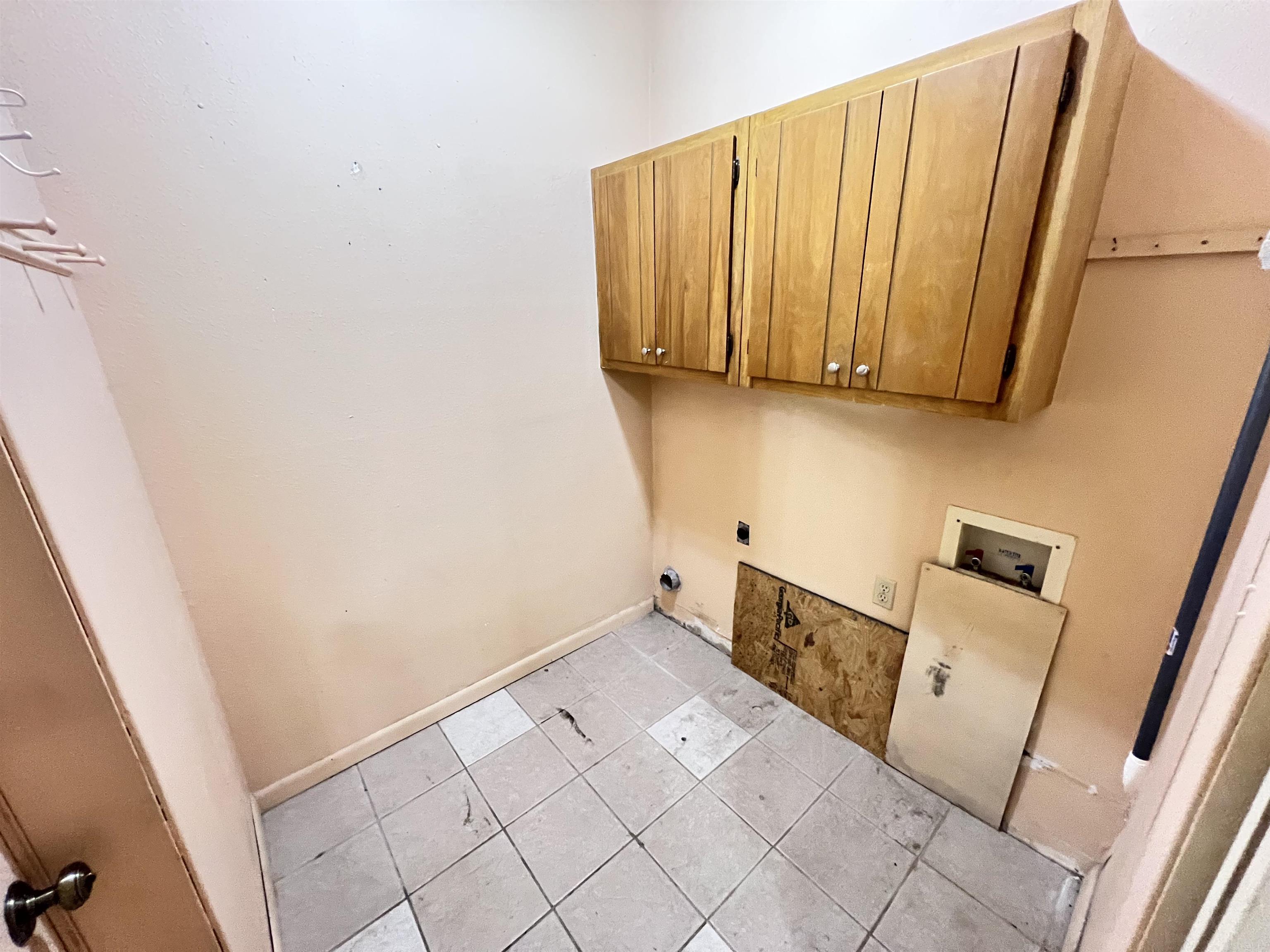 VEGAS FIRST - Residential