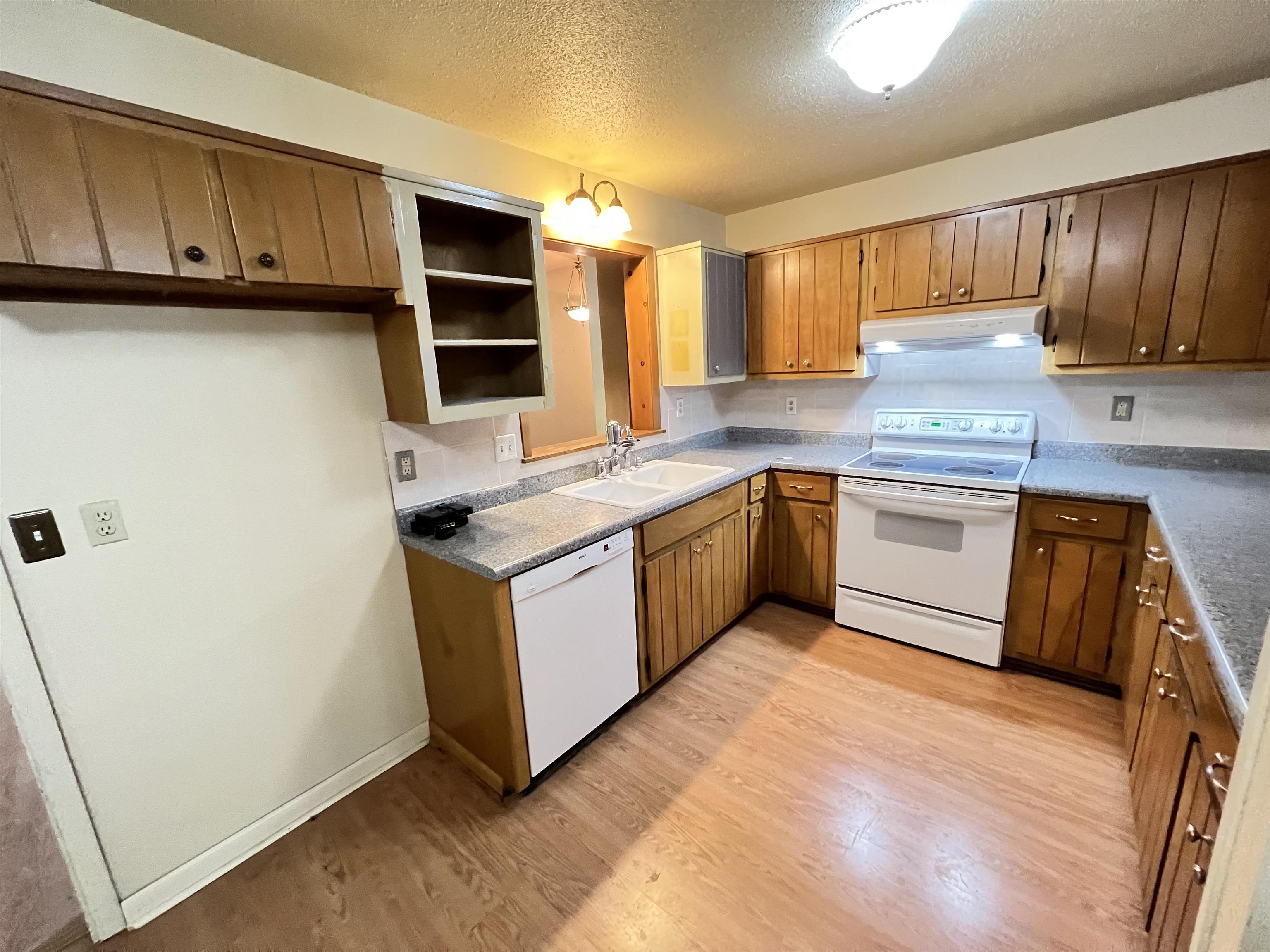 VEGAS FIRST - Residential