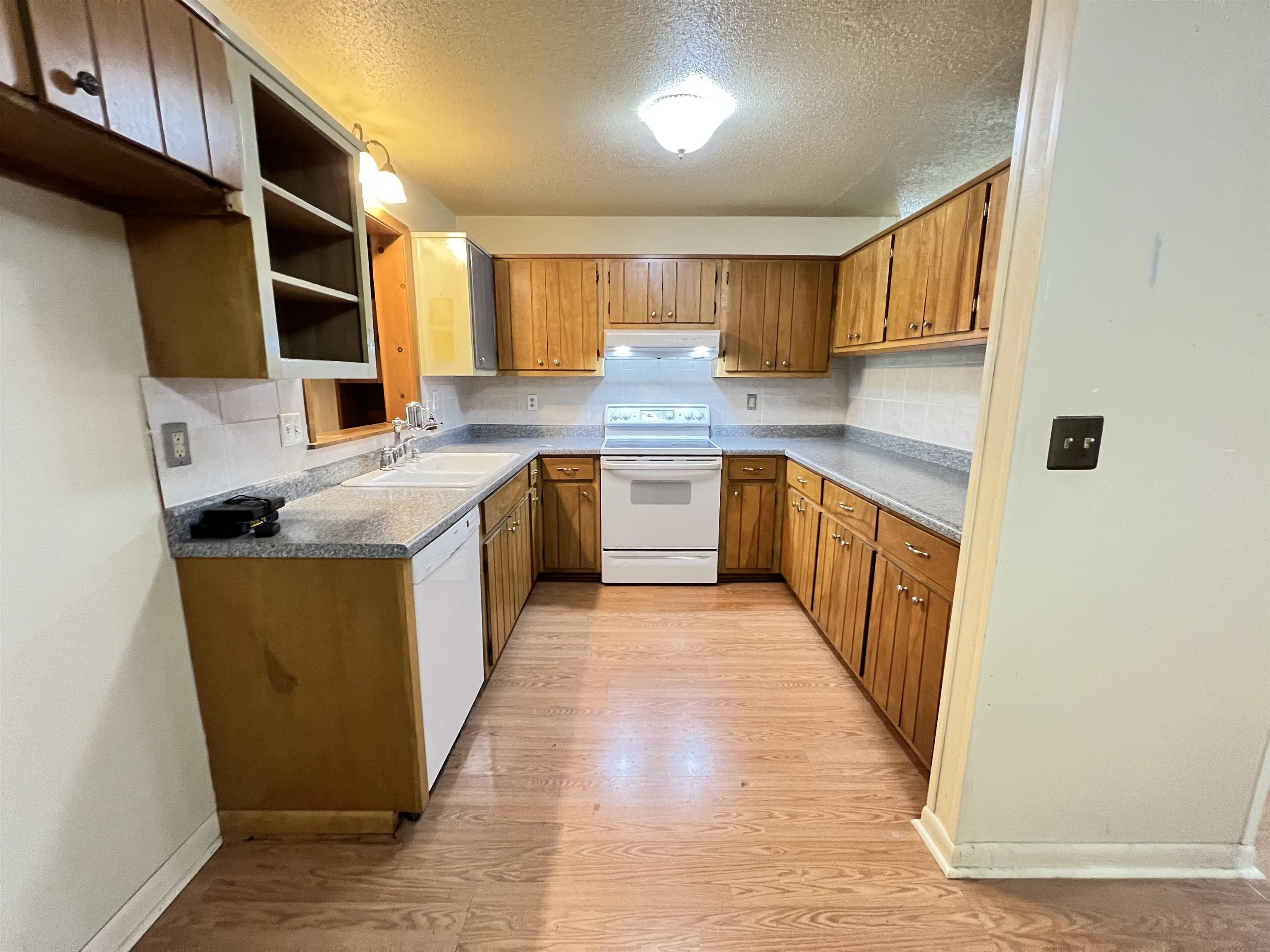 VEGAS FIRST - Residential