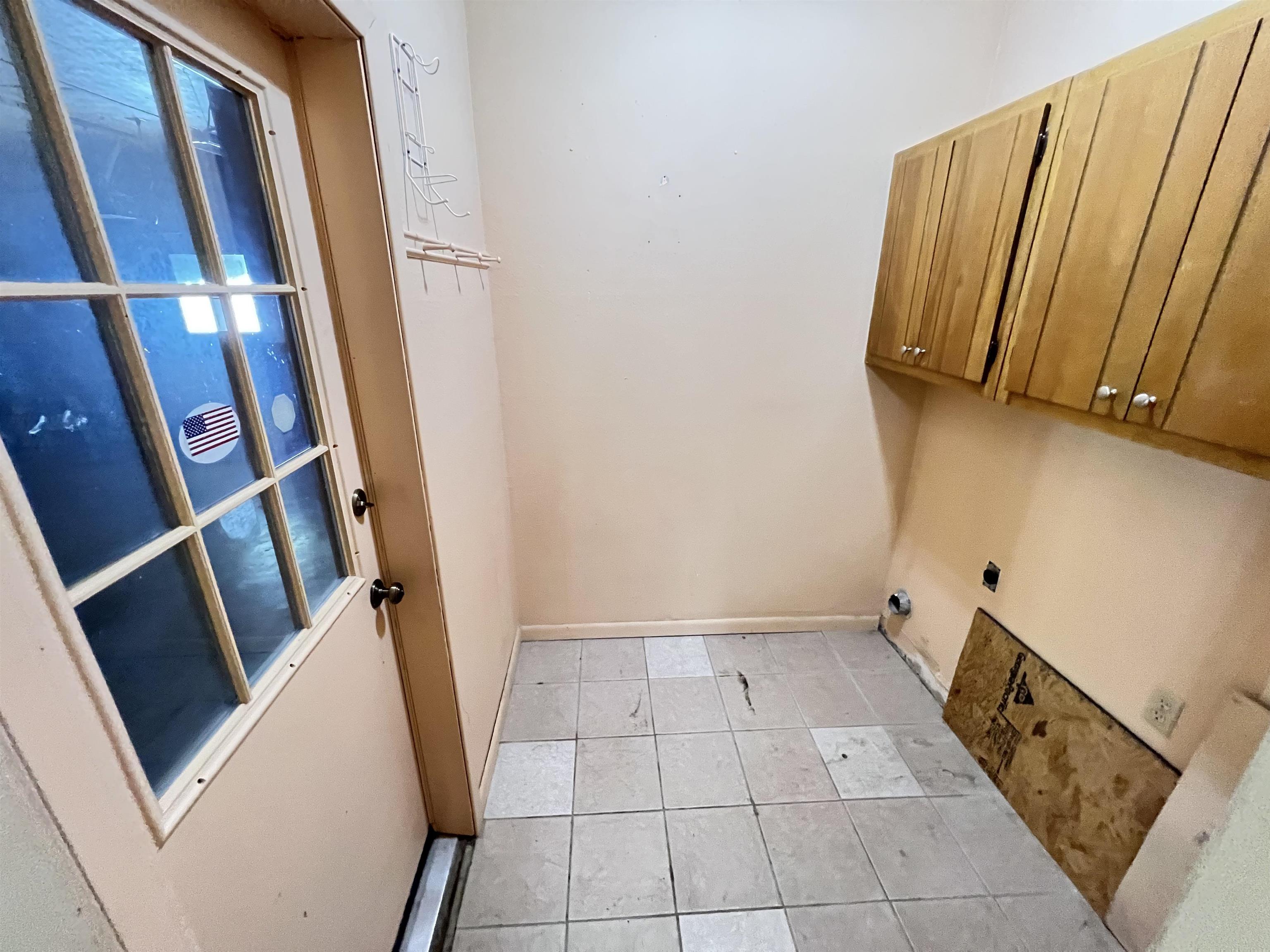 VEGAS FIRST - Residential