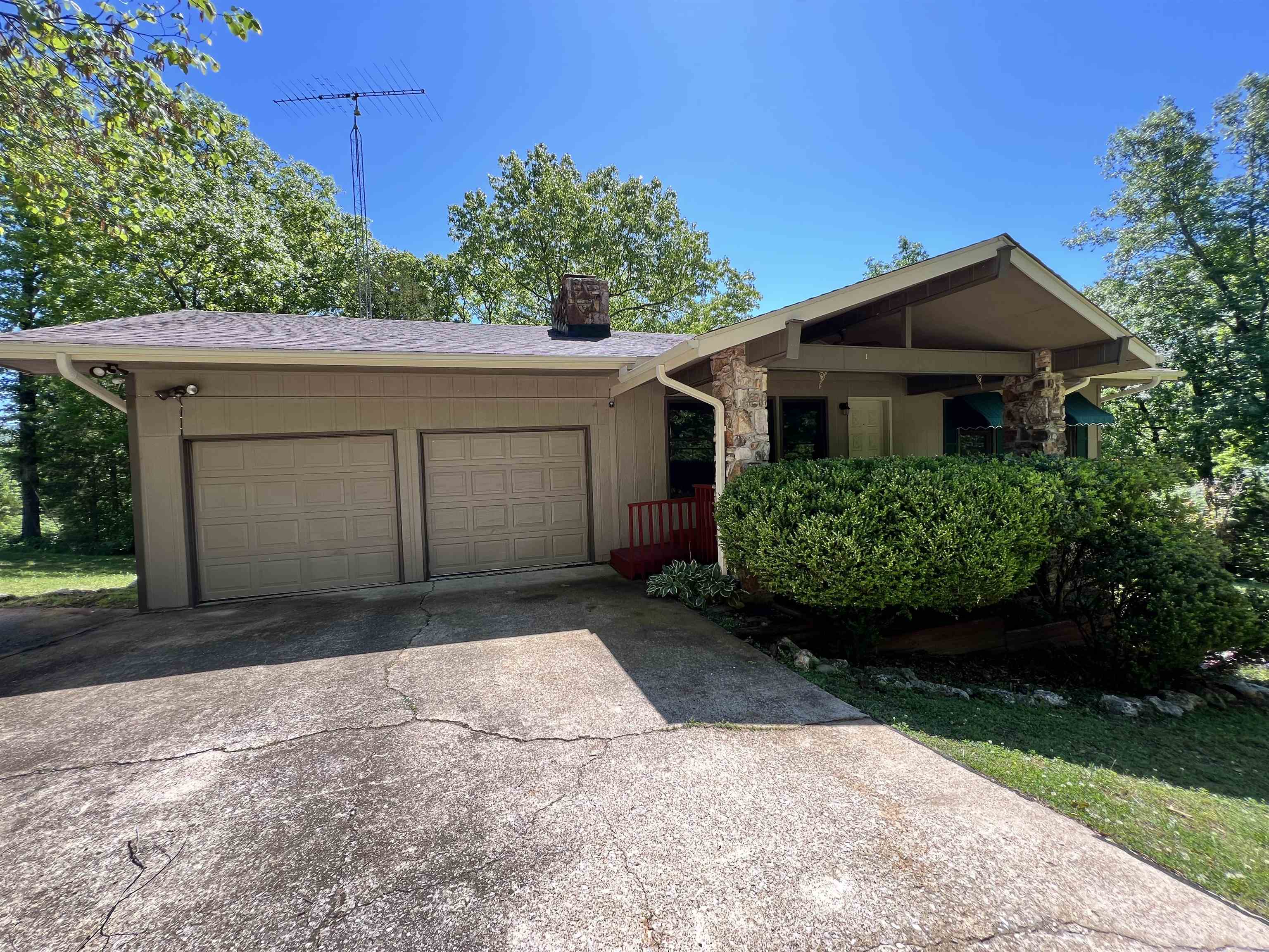 VEGAS FIRST - Residential