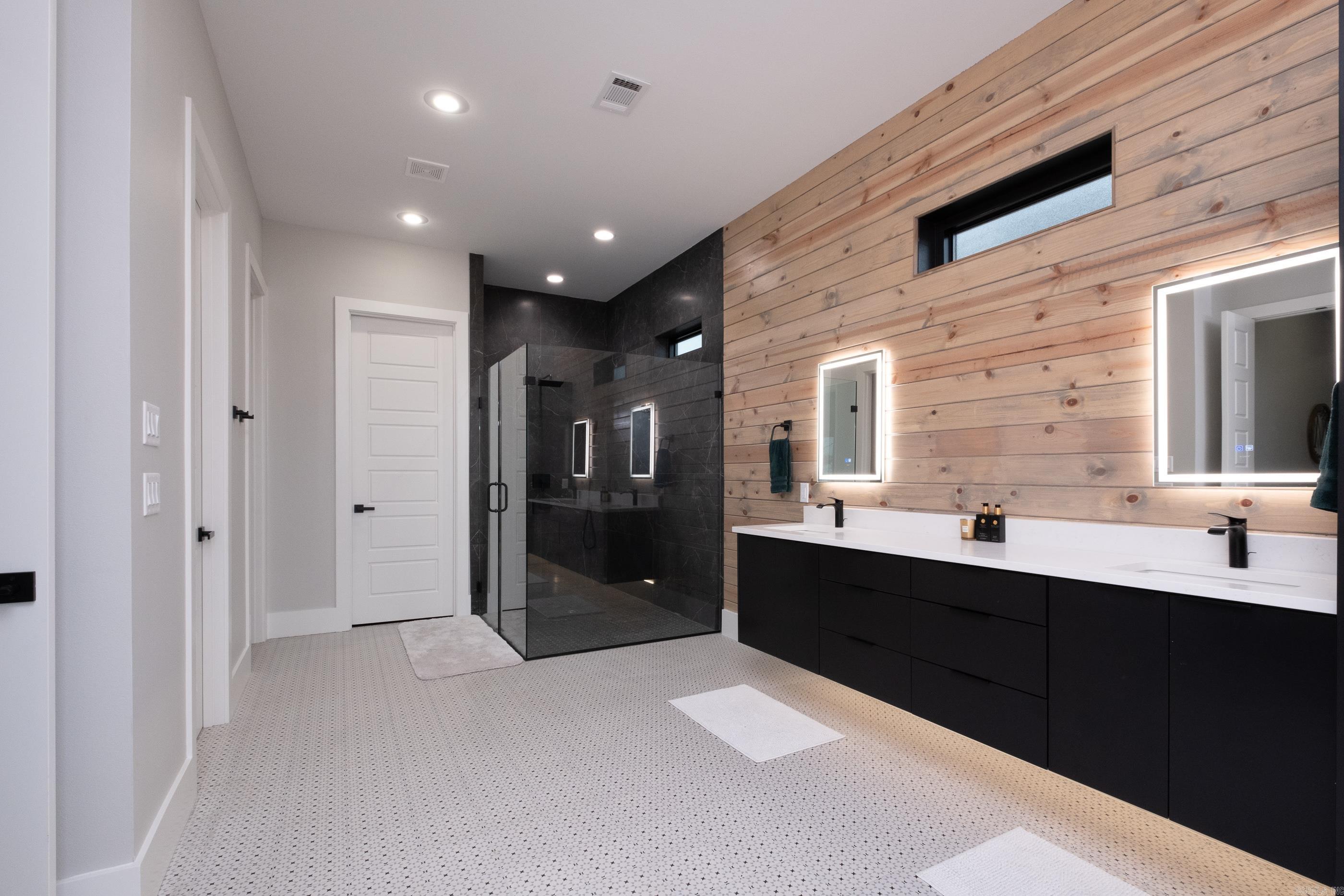 CHENAL VALLEY "FALSTONE COURT" - Residential