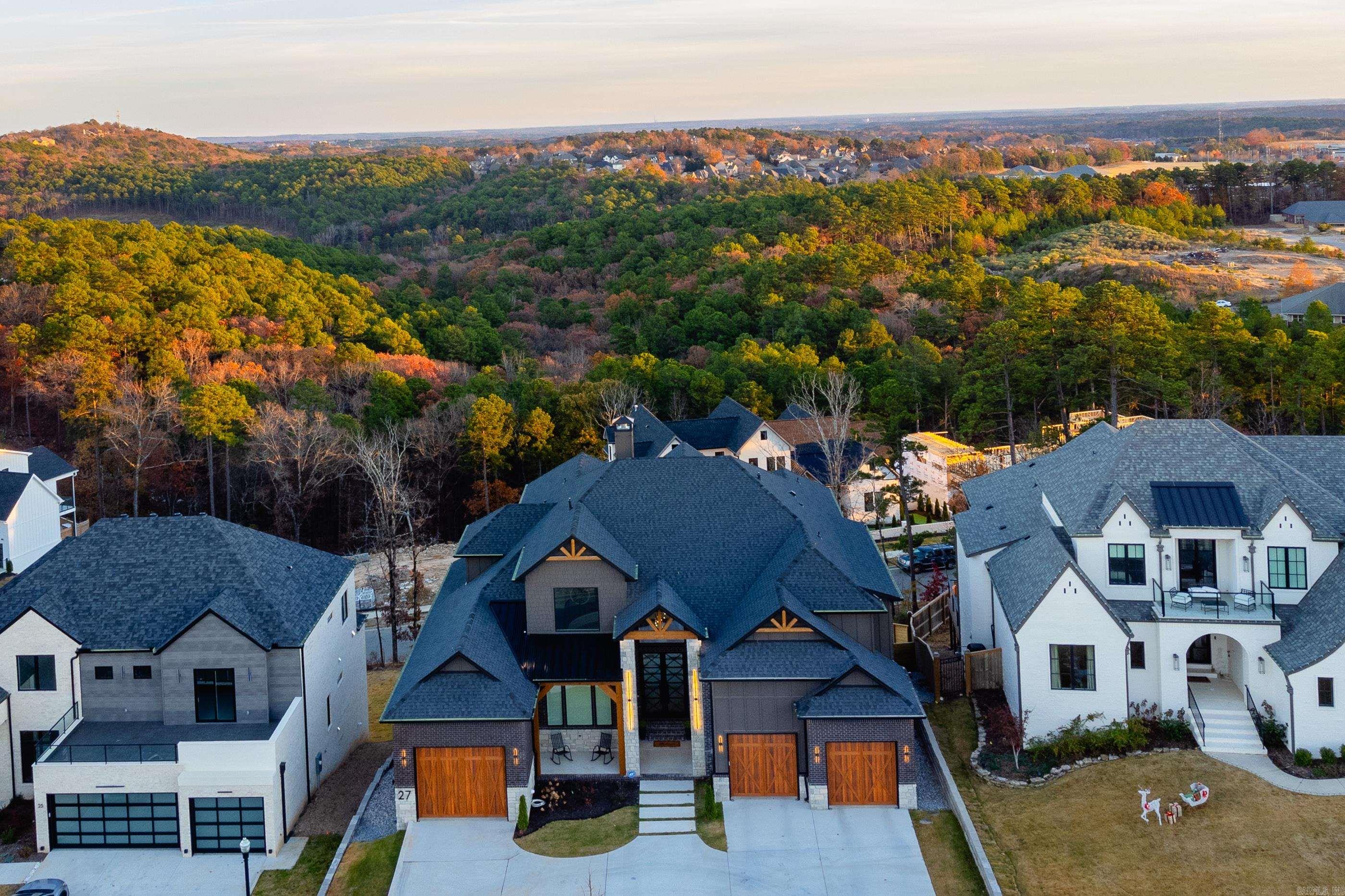 CHENAL VALLEY "FALSTONE COURT" - Residential