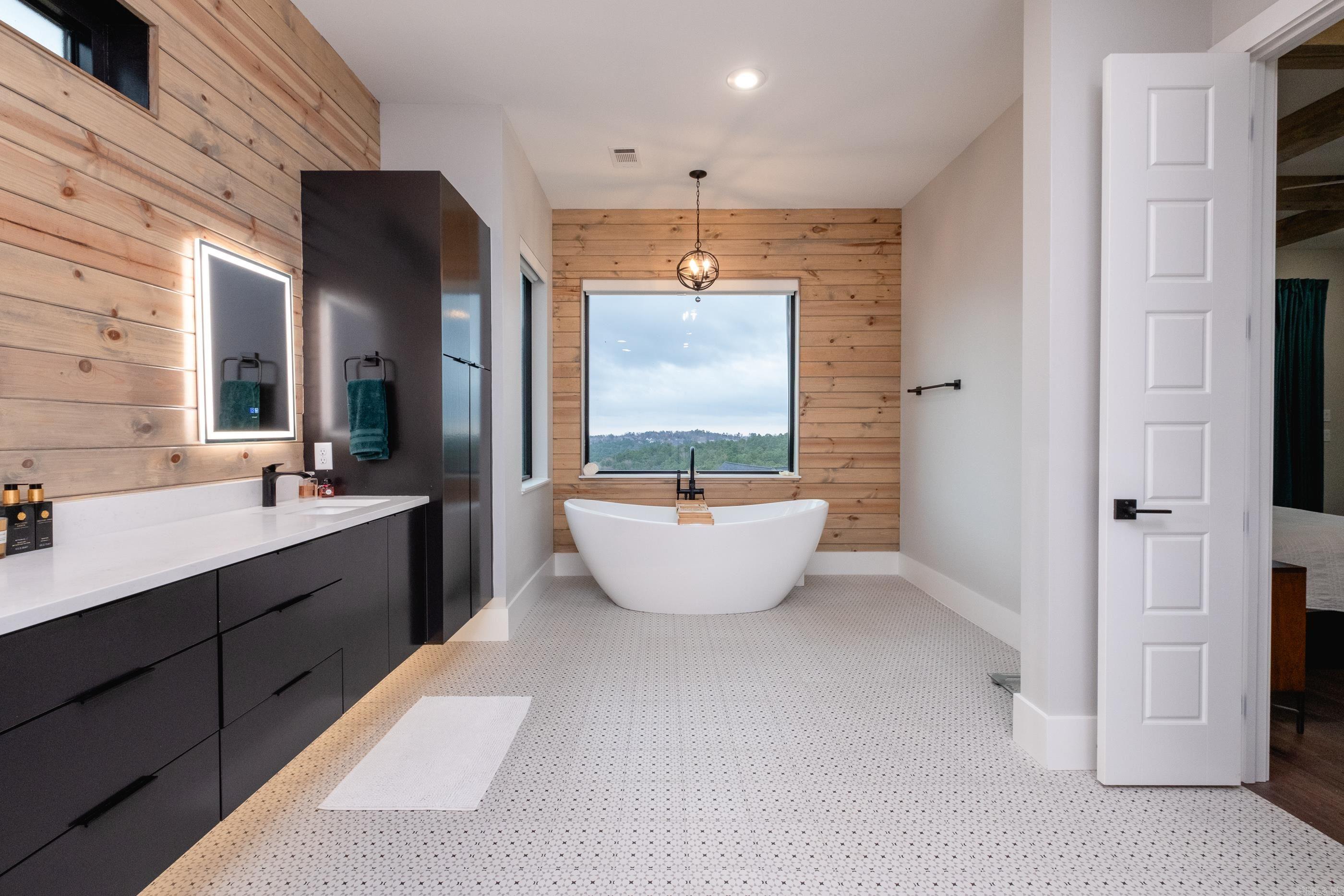 CHENAL VALLEY "FALSTONE COURT" - Residential