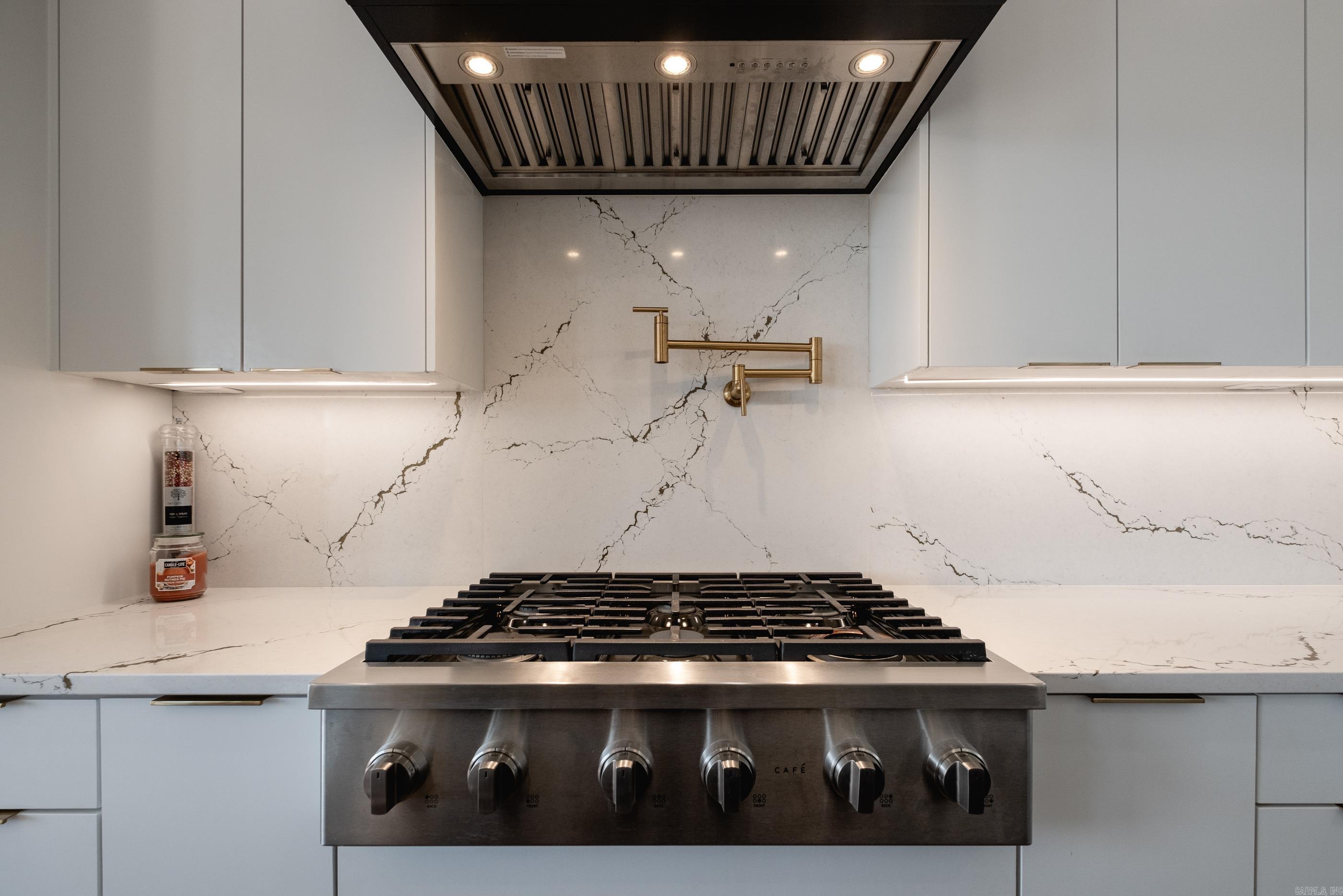 CHENAL VALLEY "FALSTONE COURT" - Residential