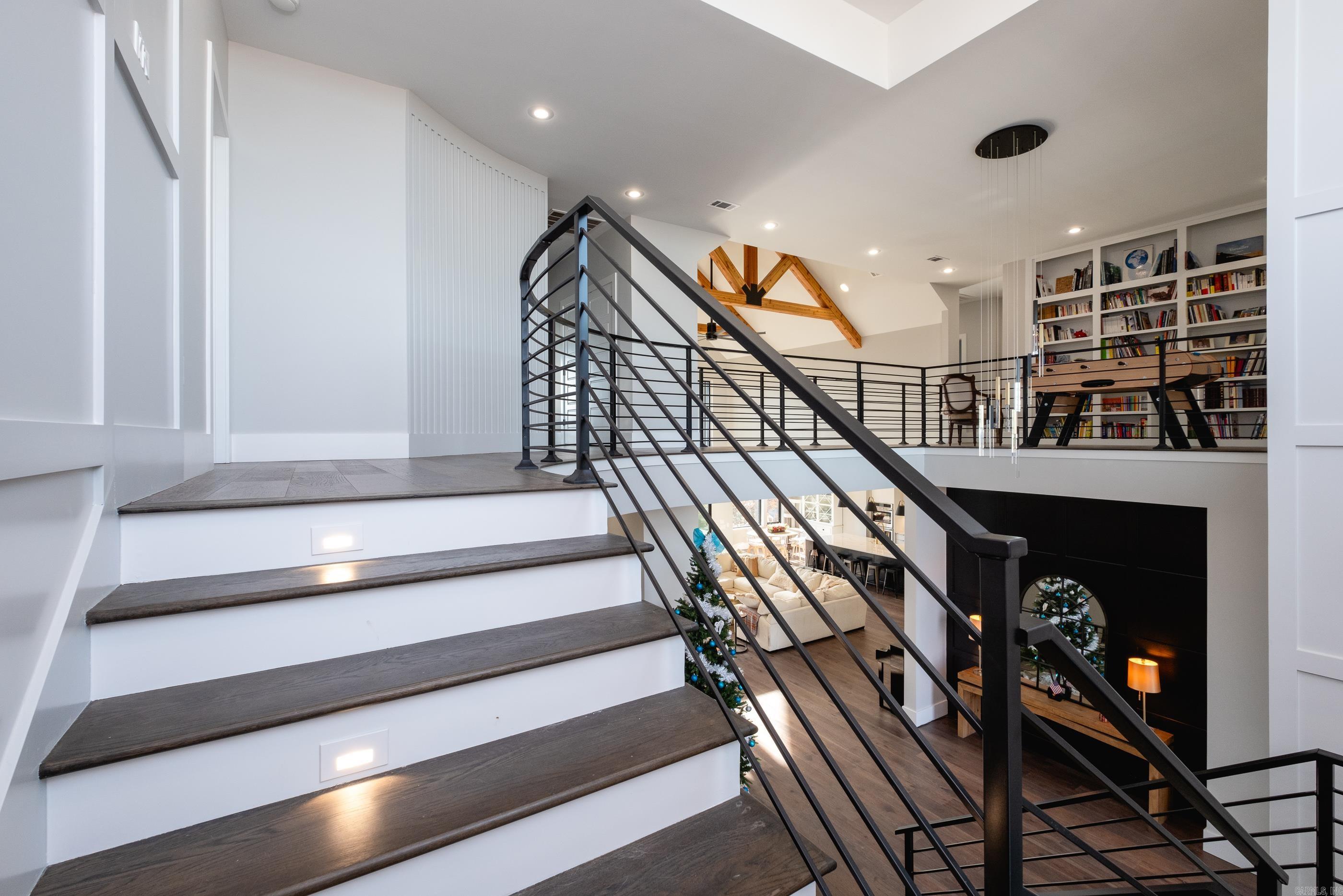 CHENAL VALLEY "FALSTONE COURT" - Residential