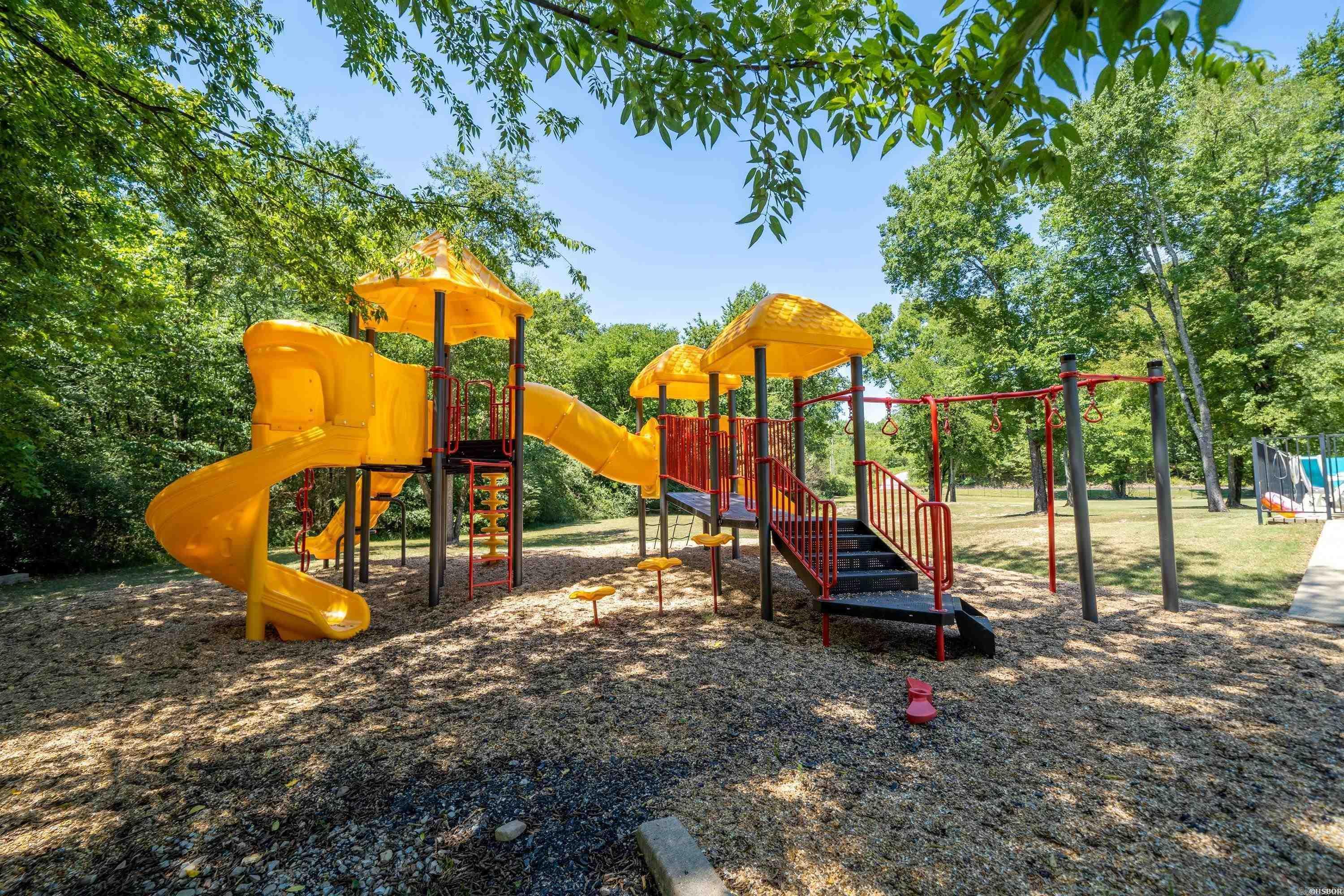 EAGLE ROCK - Residential
