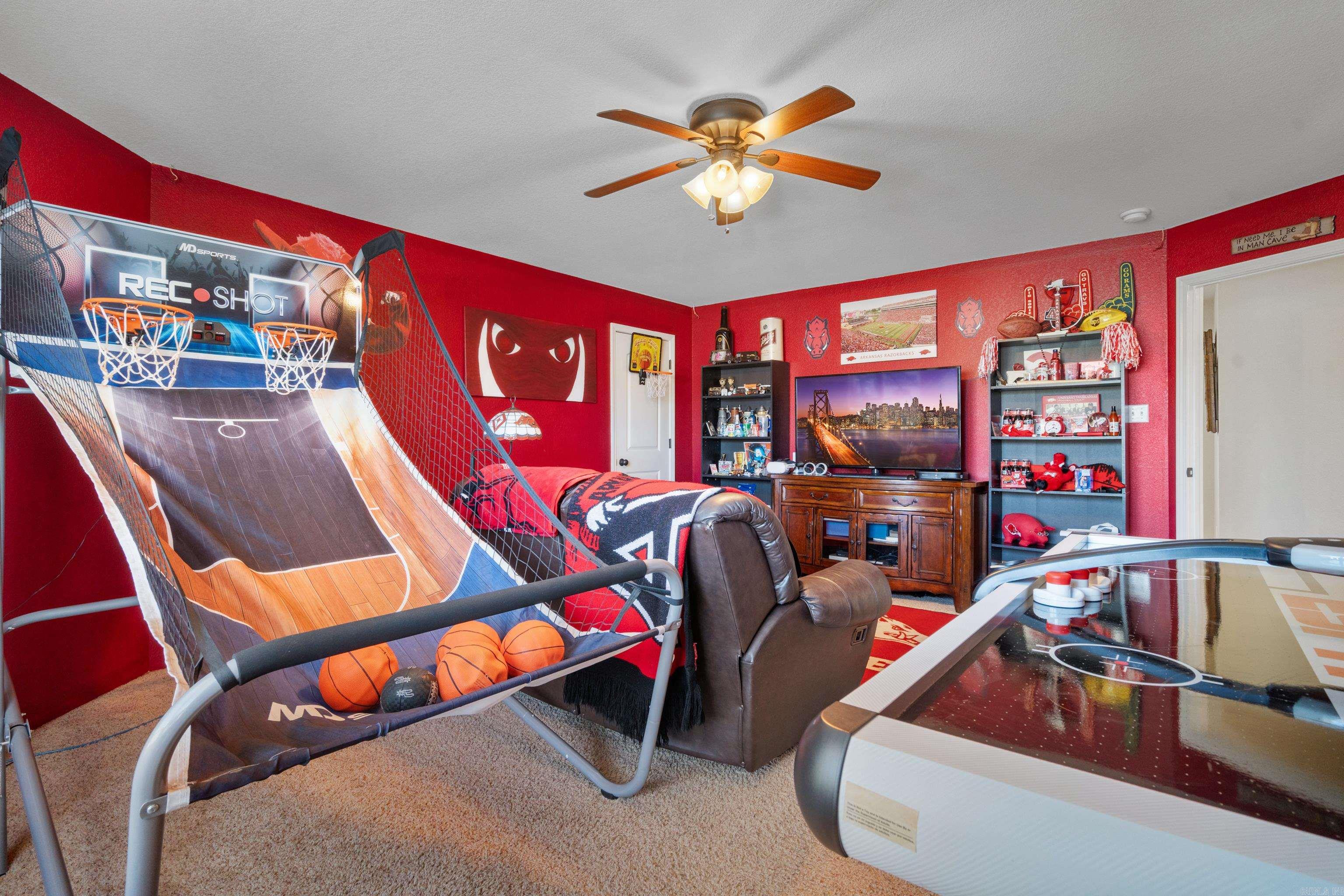 EAGLE ROCK - Residential