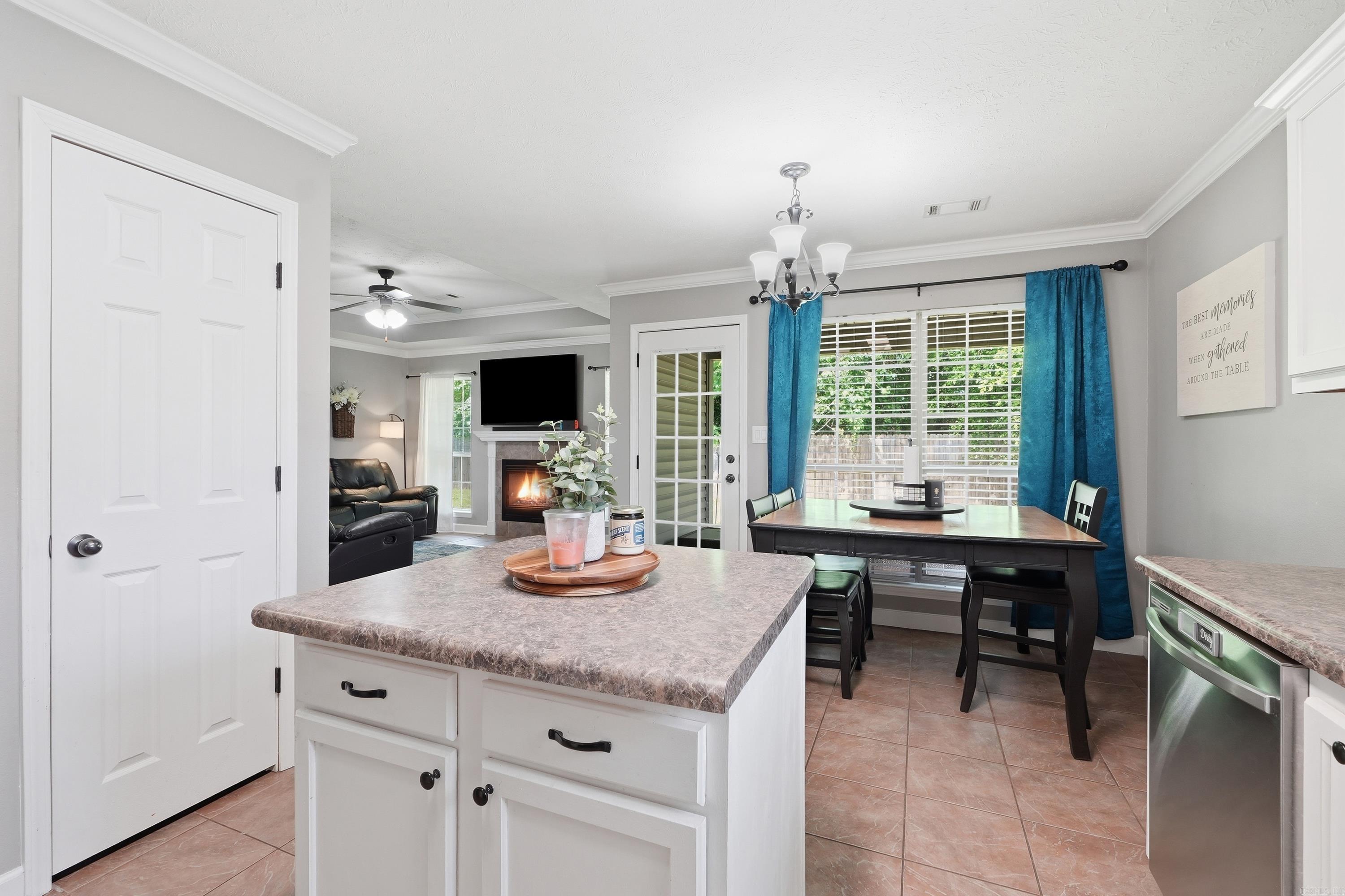 JEWELS ESTATES - Residential
