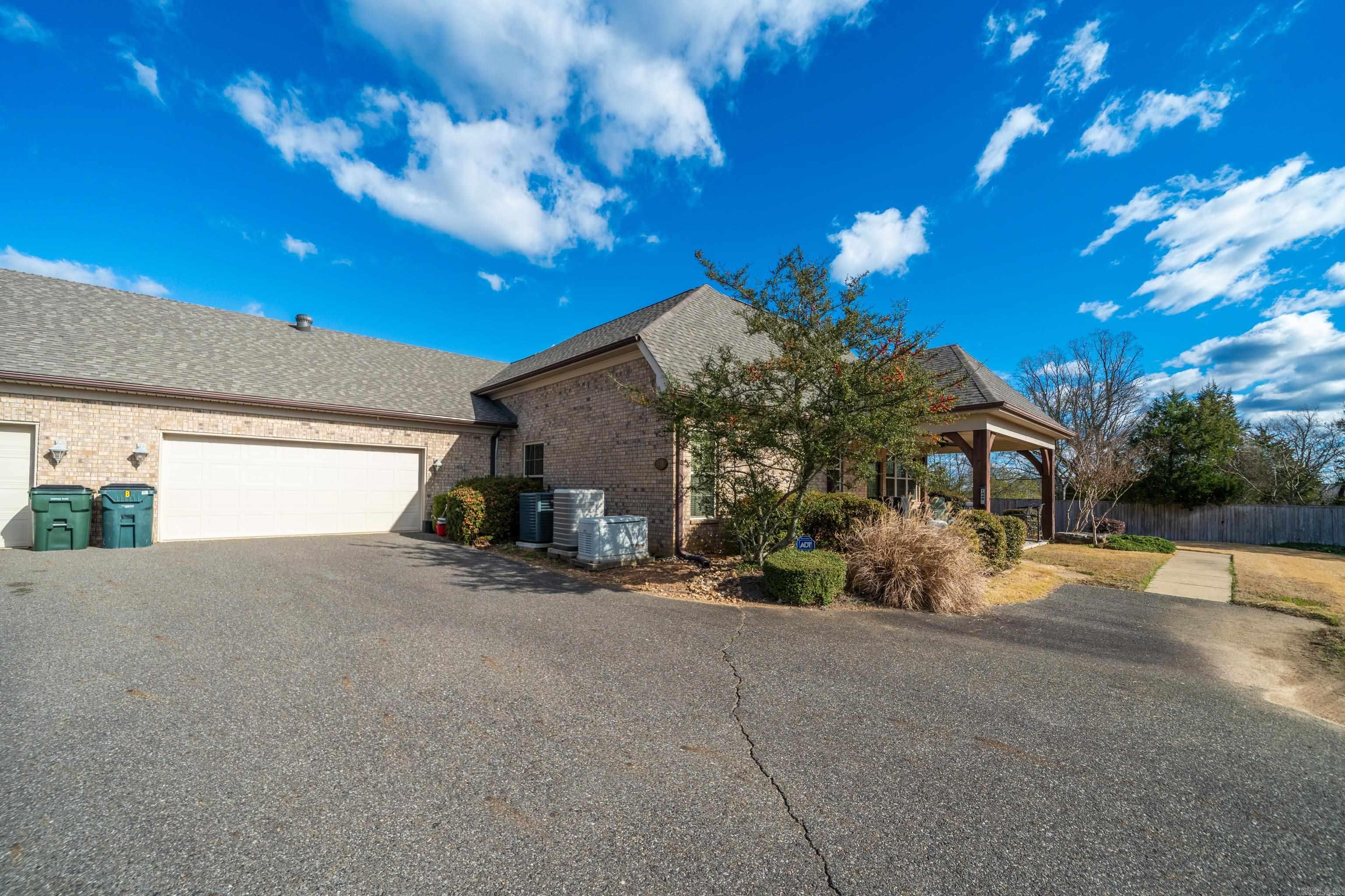 Legends - Residential