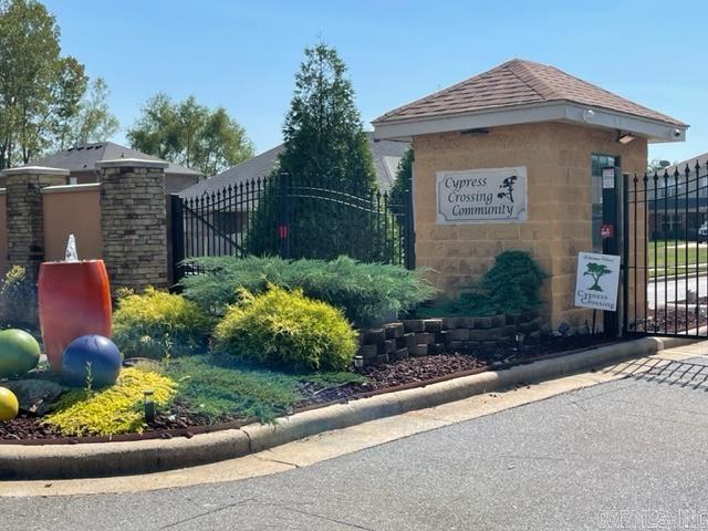 CYPRESS CROSSING - Residential