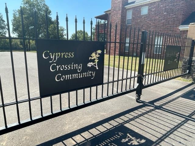 CYPRESS CROSSING - Residential