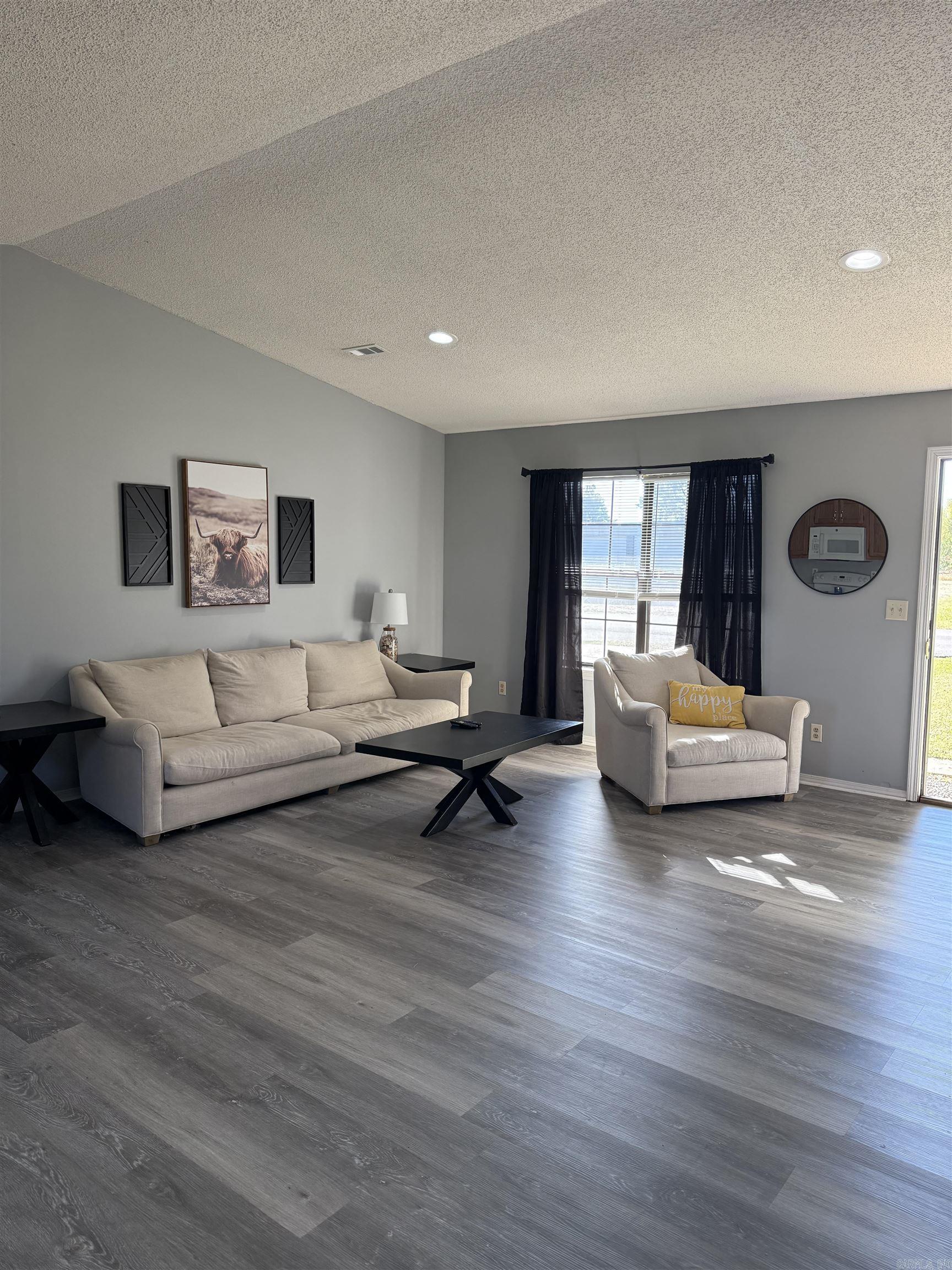 HARWOOD - Residential