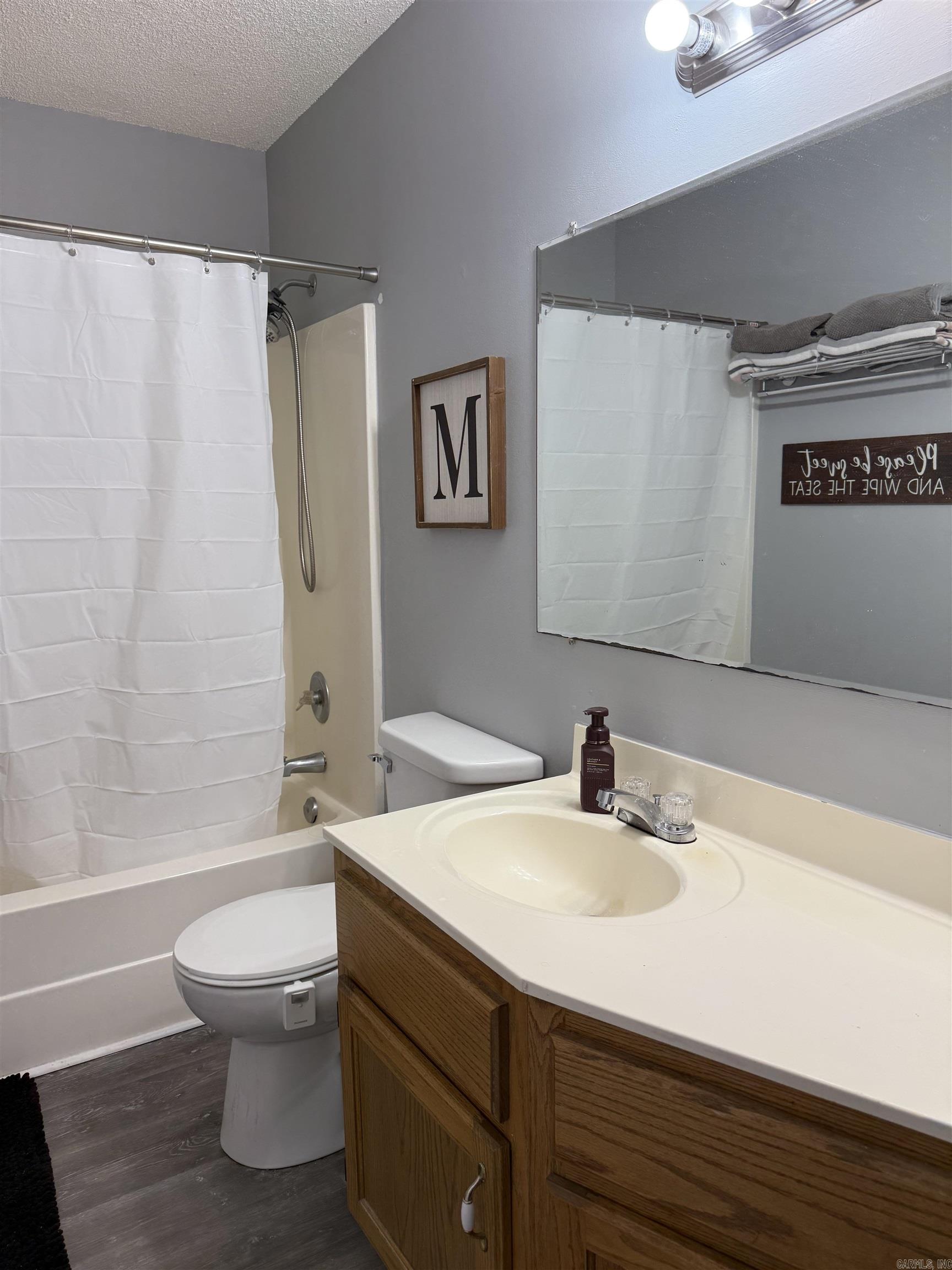 HARWOOD - Residential