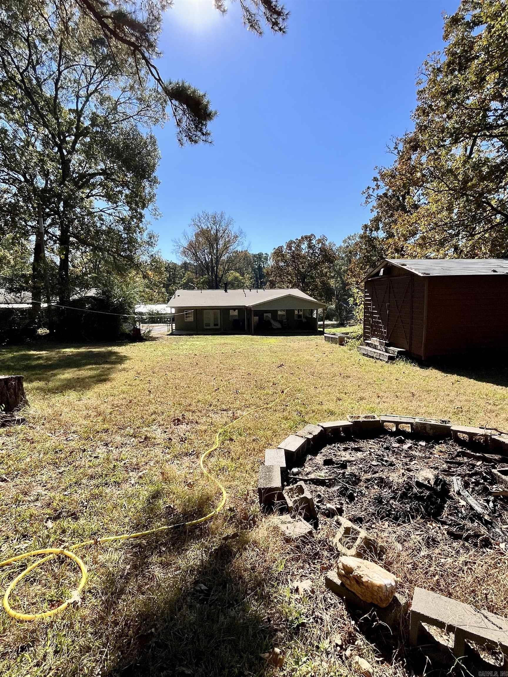 PEBBLE LAKE - Residential