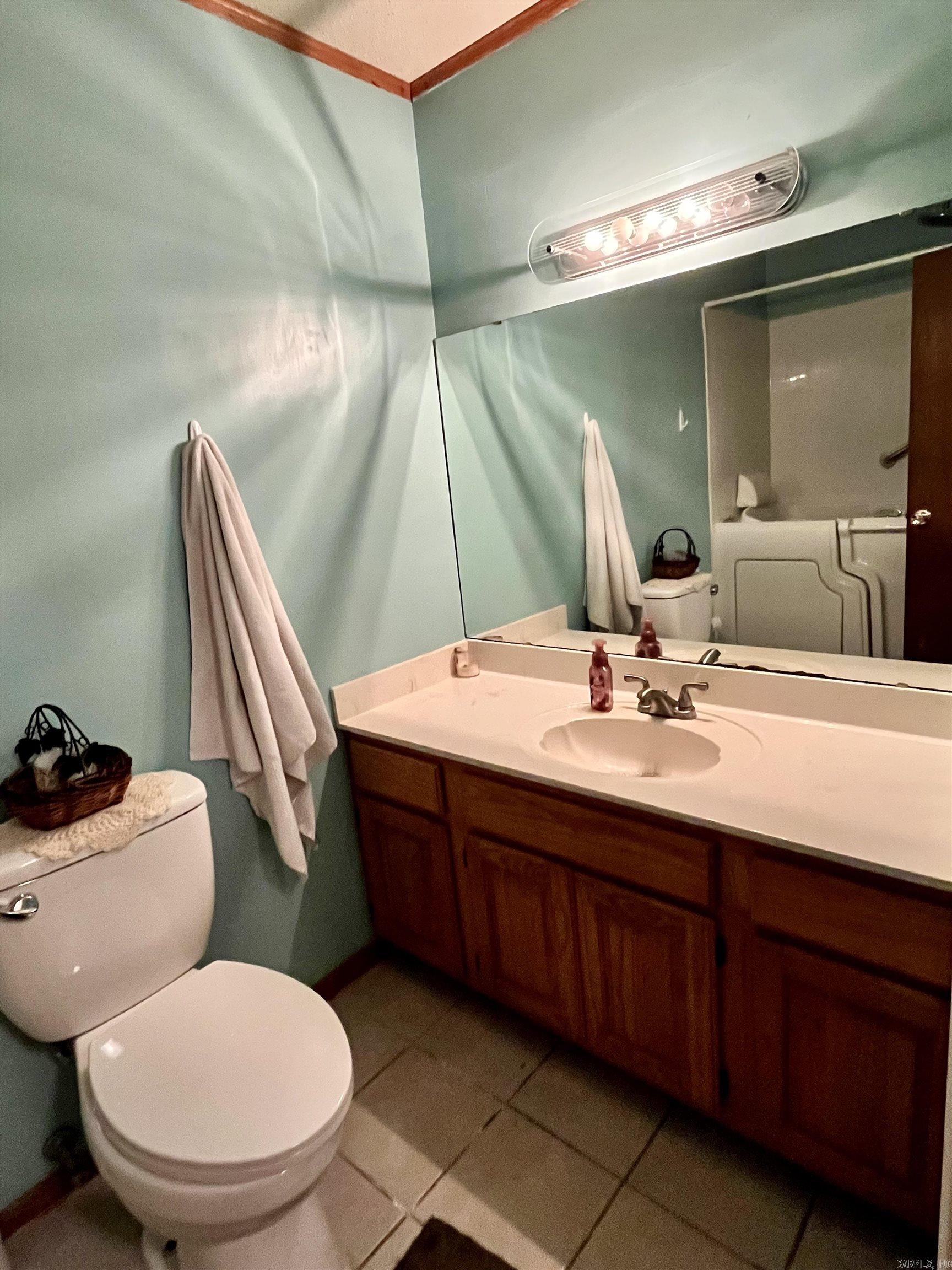 PEBBLE LAKE - Residential