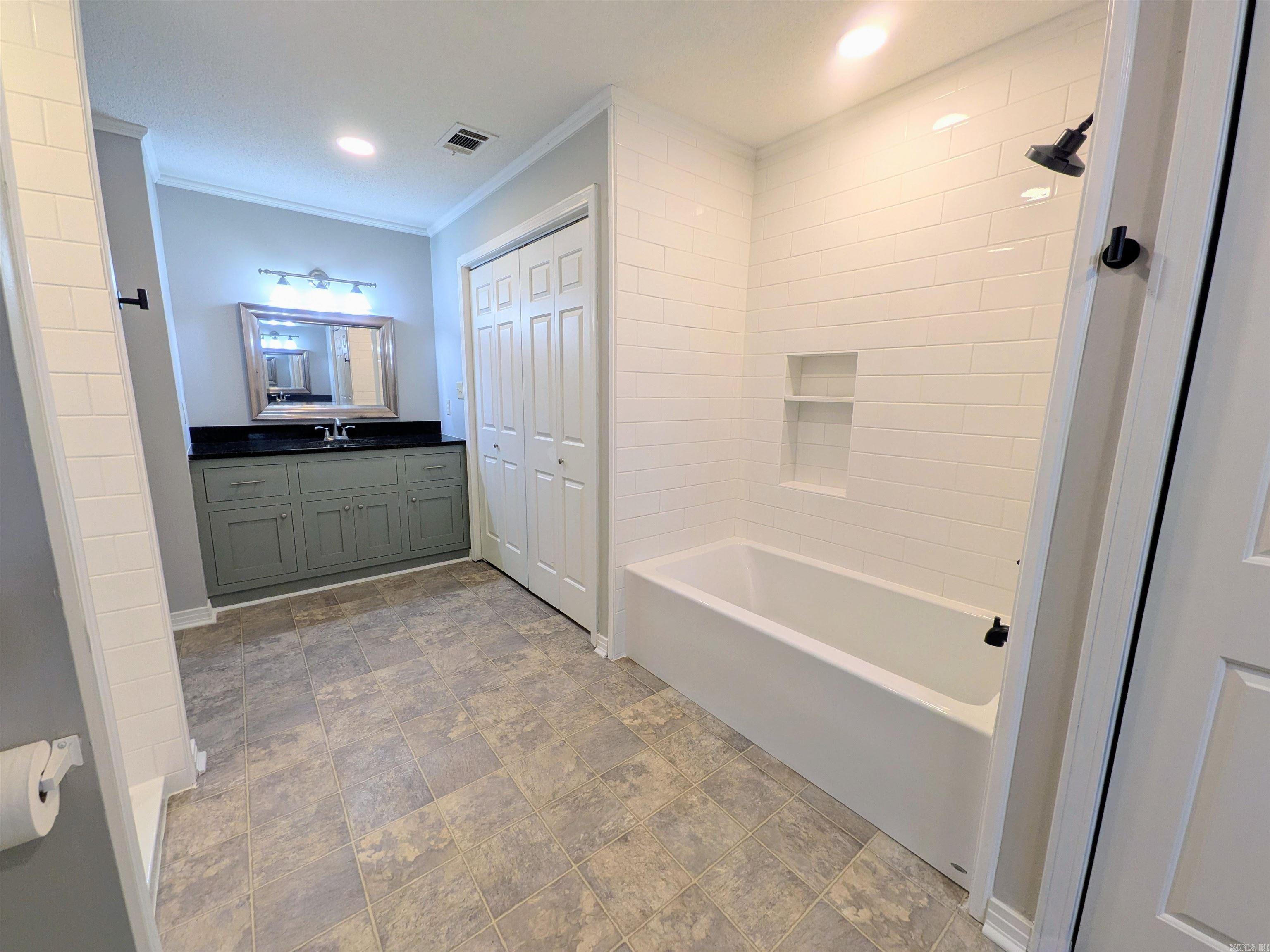 CHEROKEE HILLS 3 - Residential