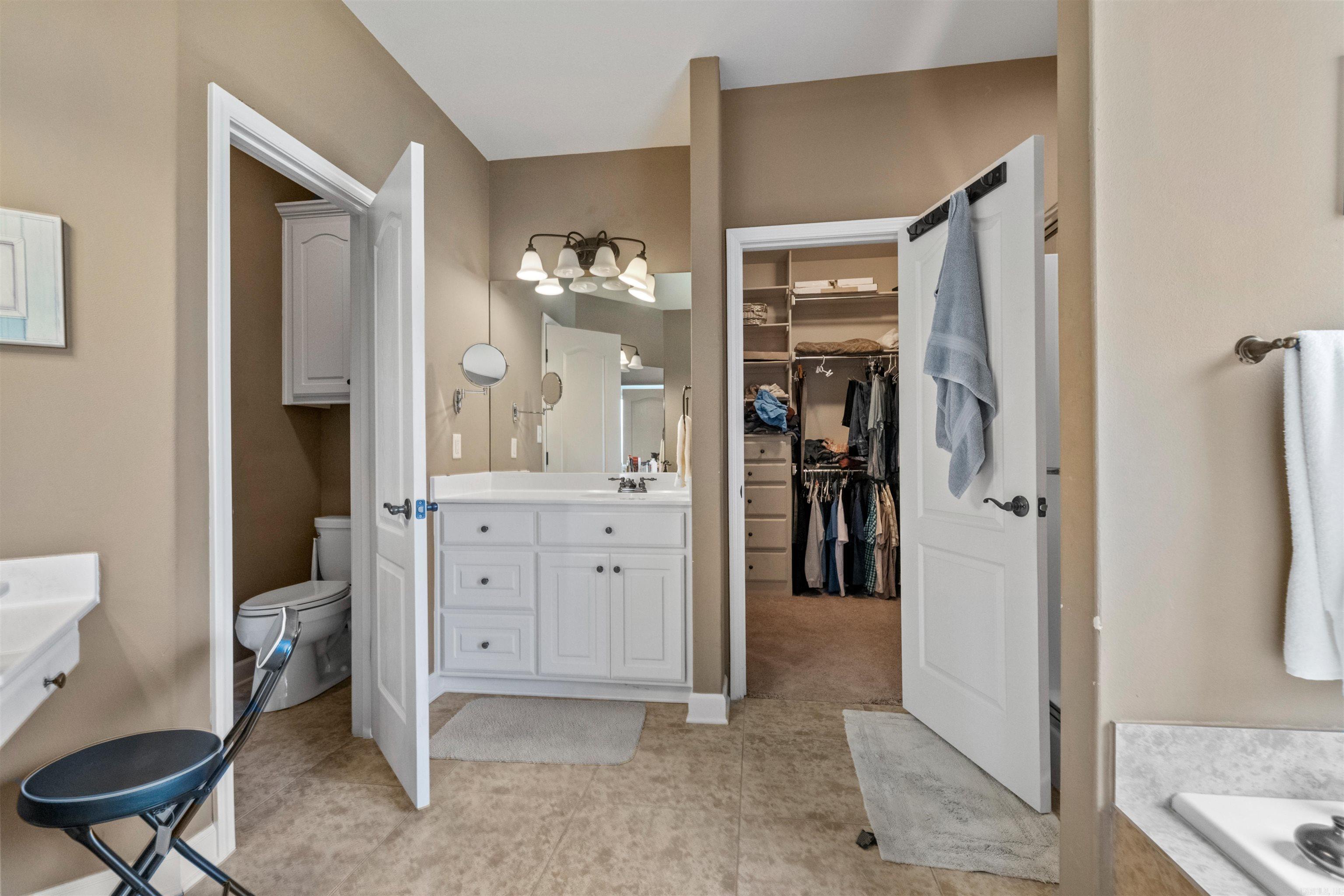 STONE LINKS ADDN - Residential