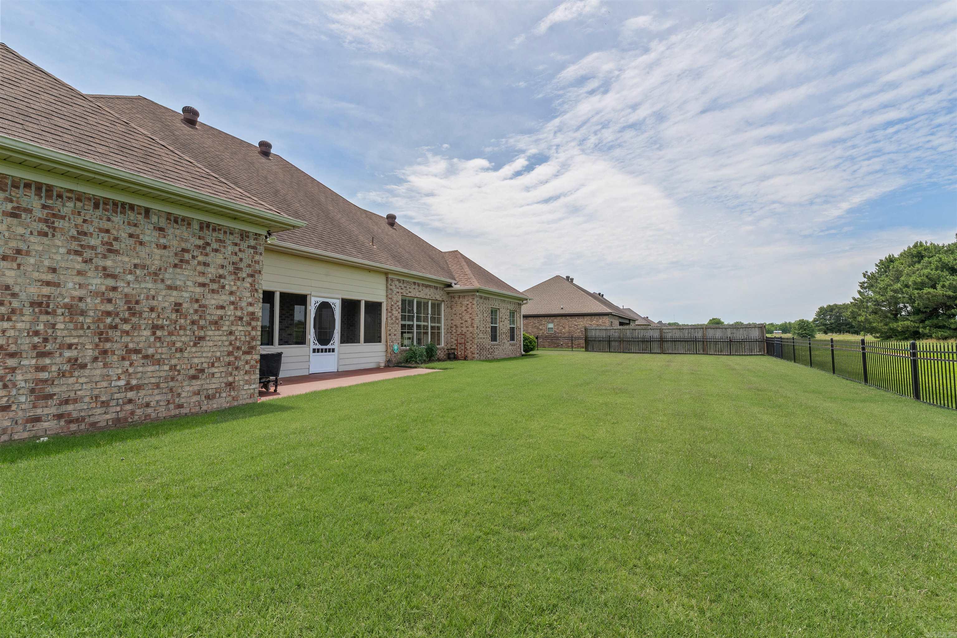 STONE LINKS ADDN - Residential