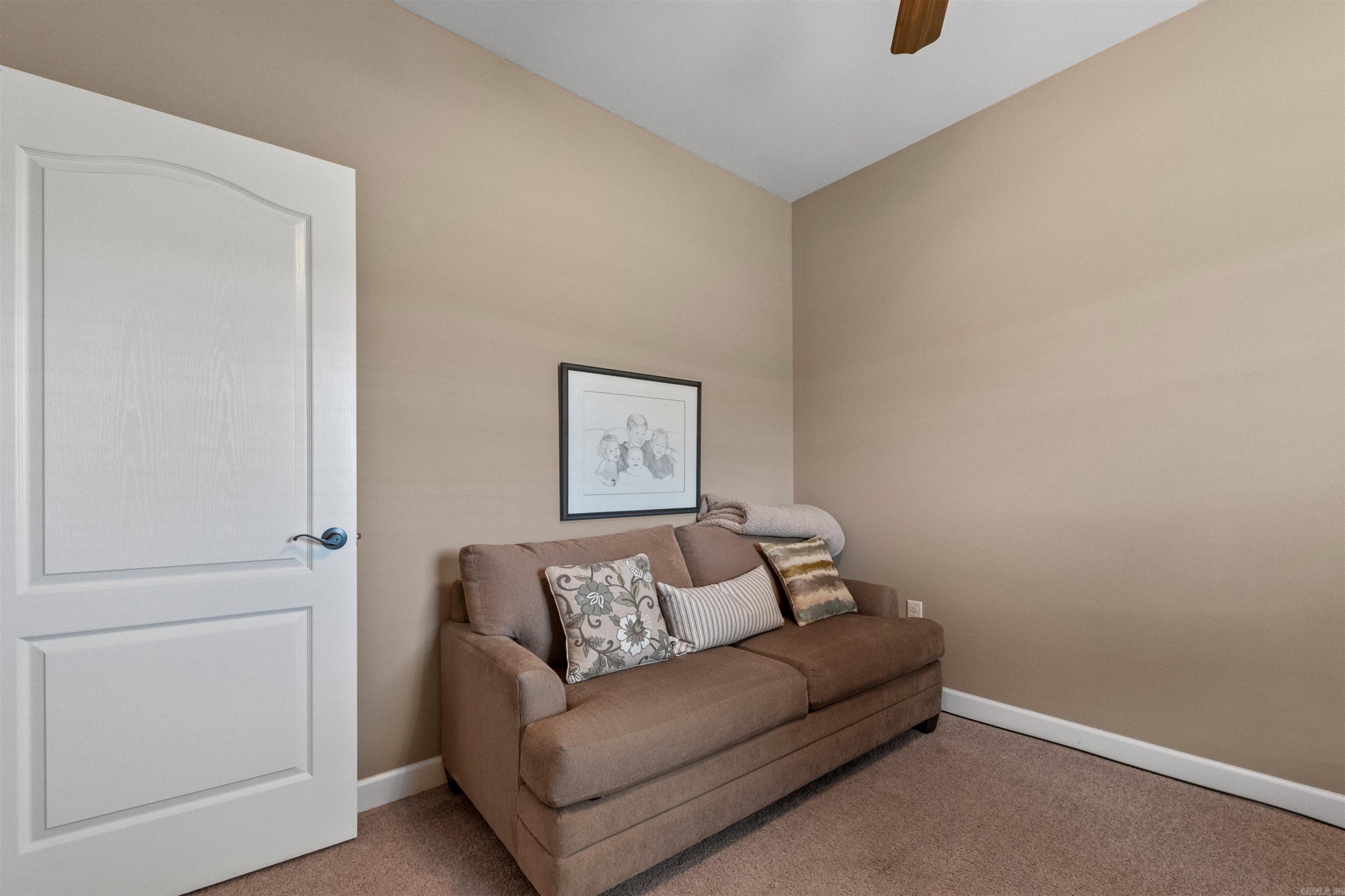 STONE LINKS ADDN - Residential