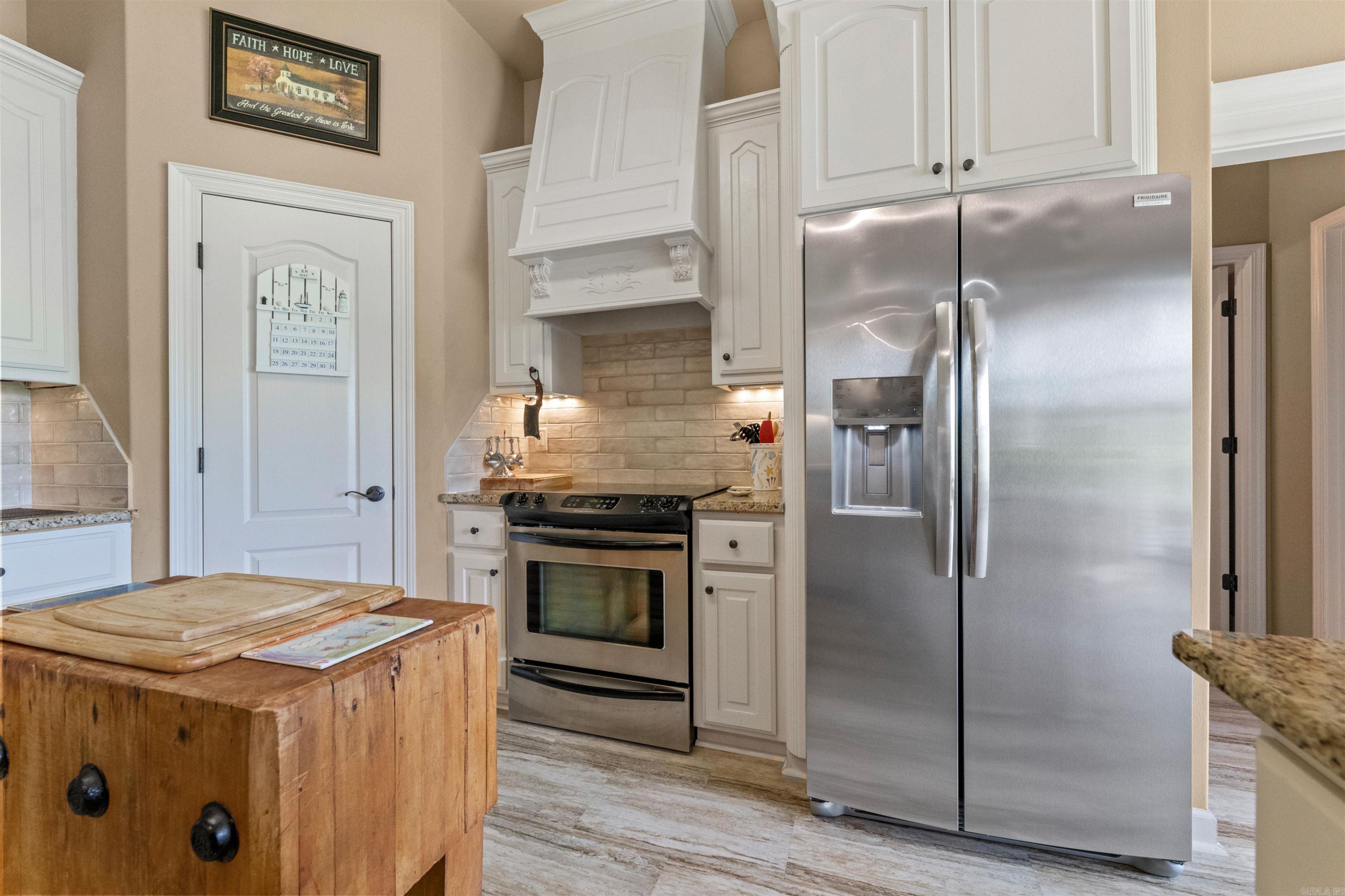 STONE LINKS ADDN - Residential