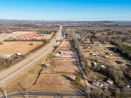 320 MASSENGALE RD, CLARKSVILLE, AR 72830 - Image 805059d549ebd1d0400a9fec4f14ebe1/1880619835