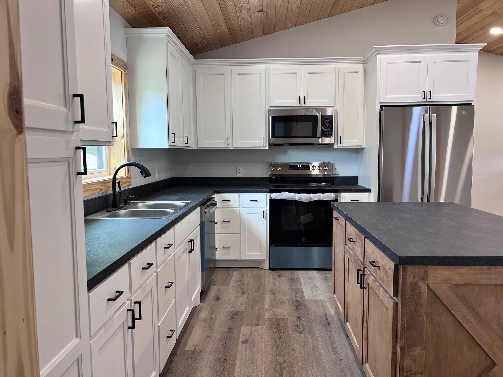 WHITEWATER ESTATES - Residential