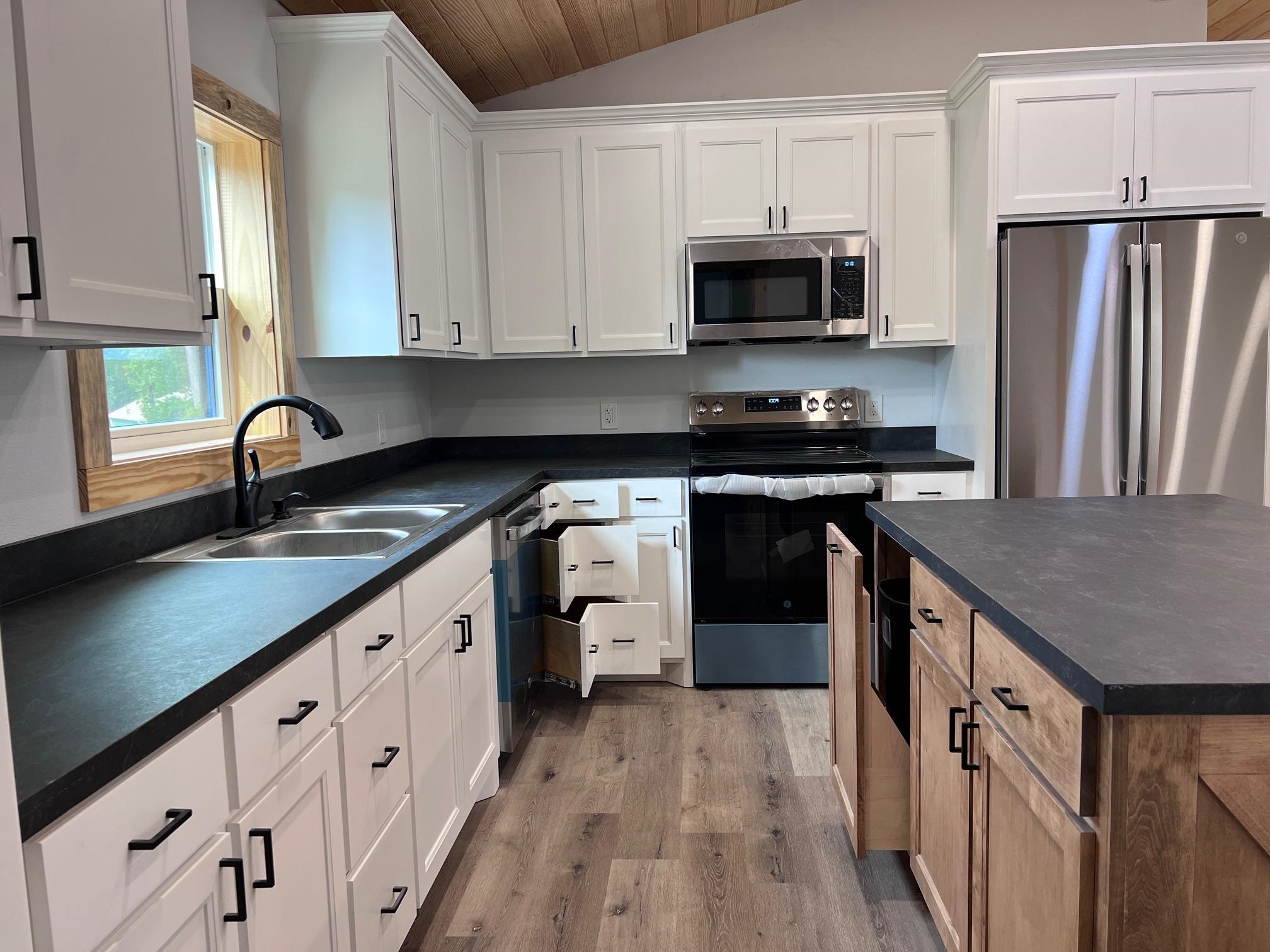 WHITEWATER ESTATES - Residential