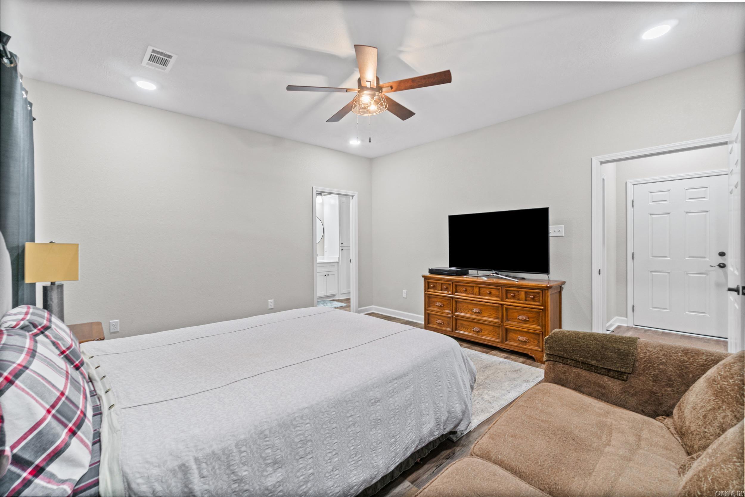 MARTHA'S FIELD - Residential