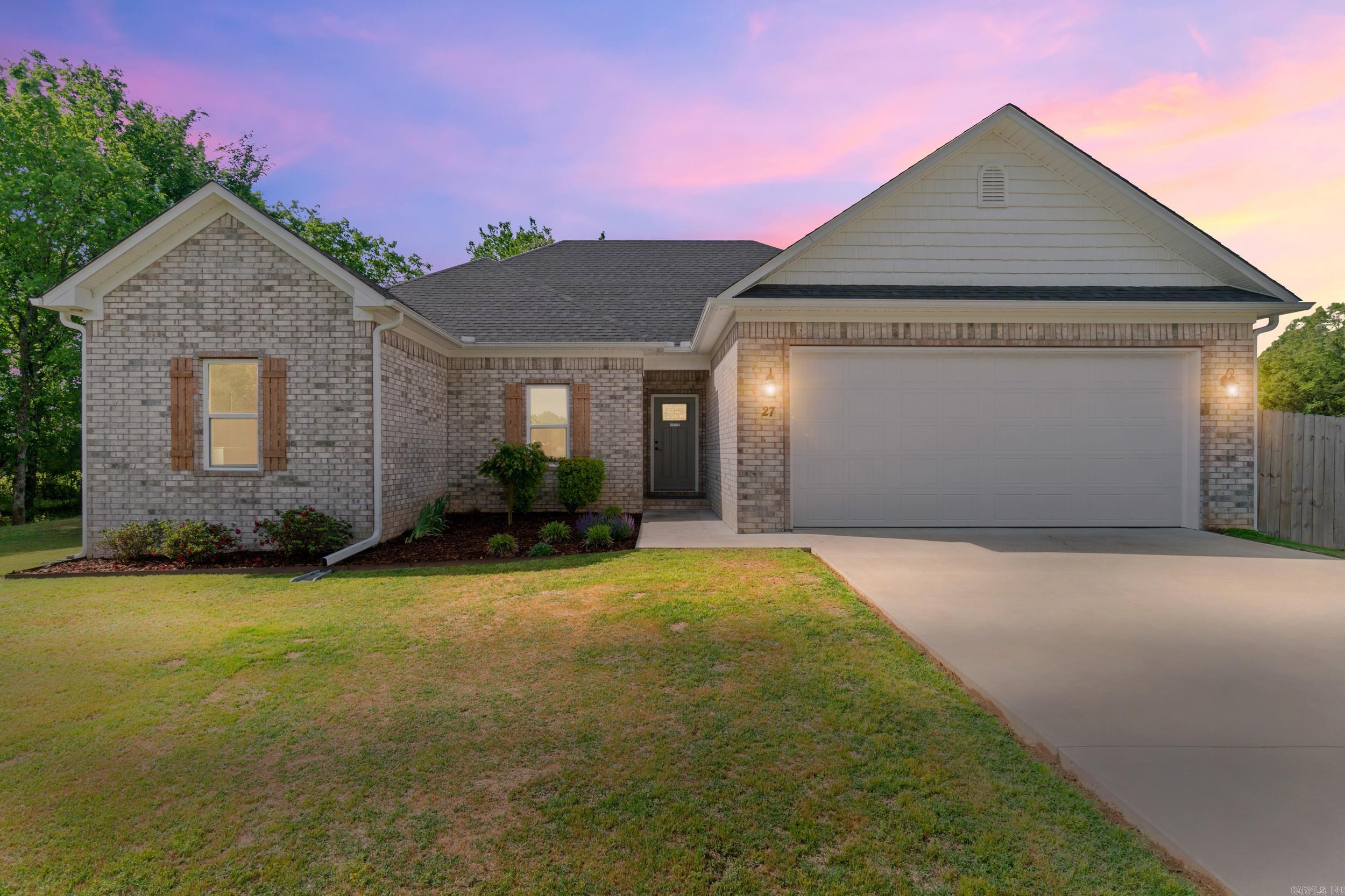 MARTHA'S FIELD - Residential