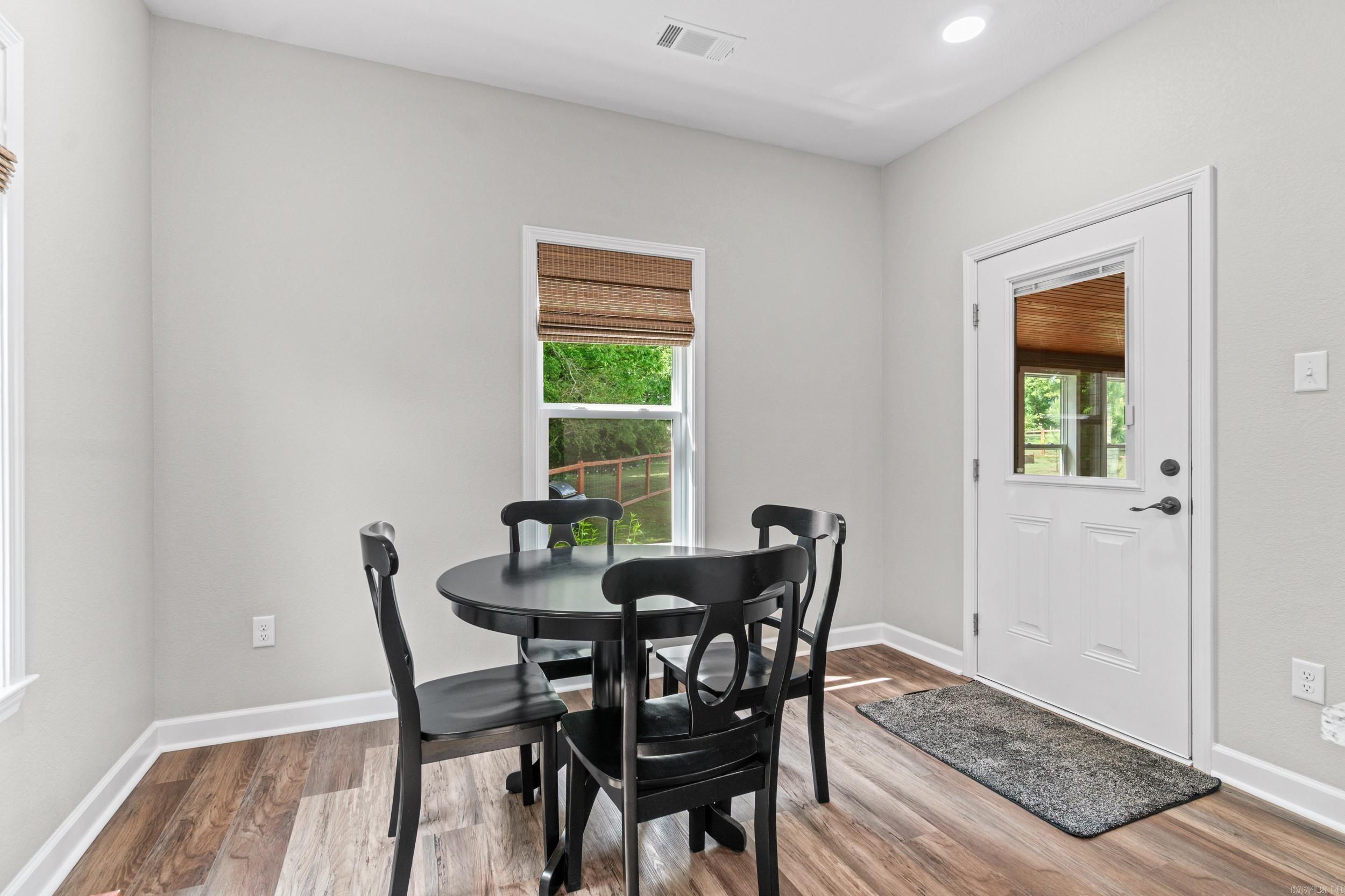 MARTHA'S FIELD - Residential