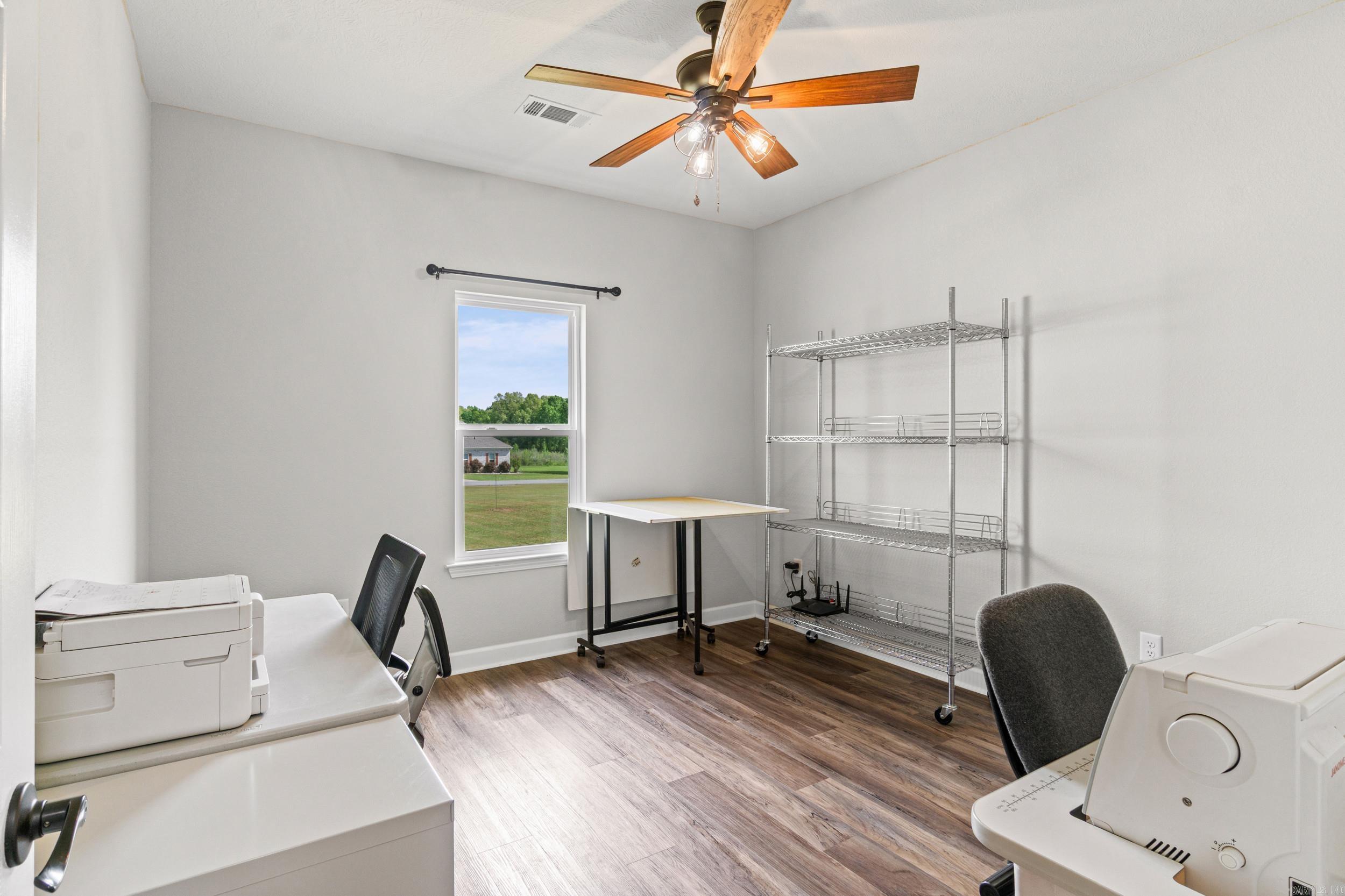 MARTHA'S FIELD - Residential