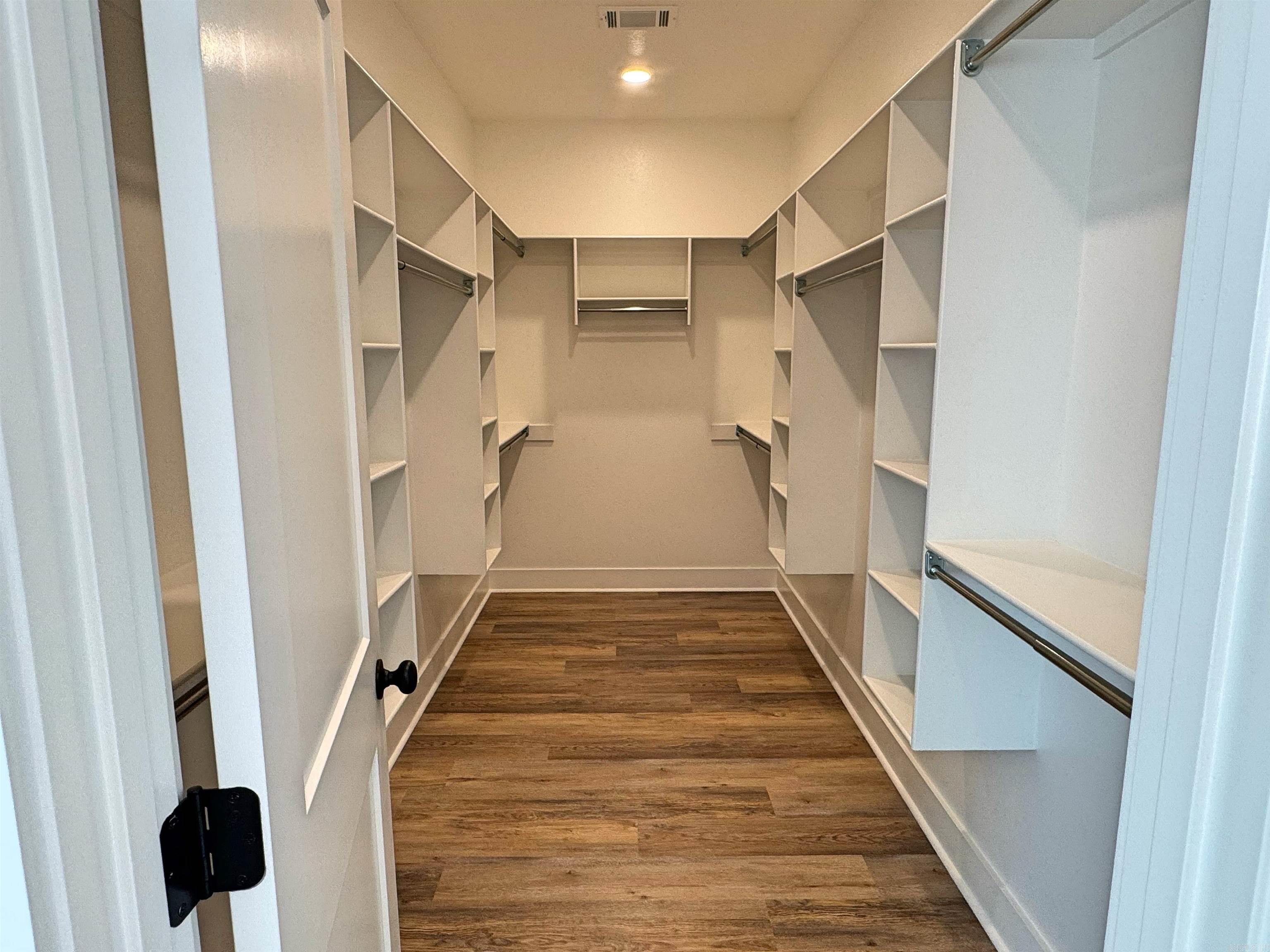 EAST WIND - Residential