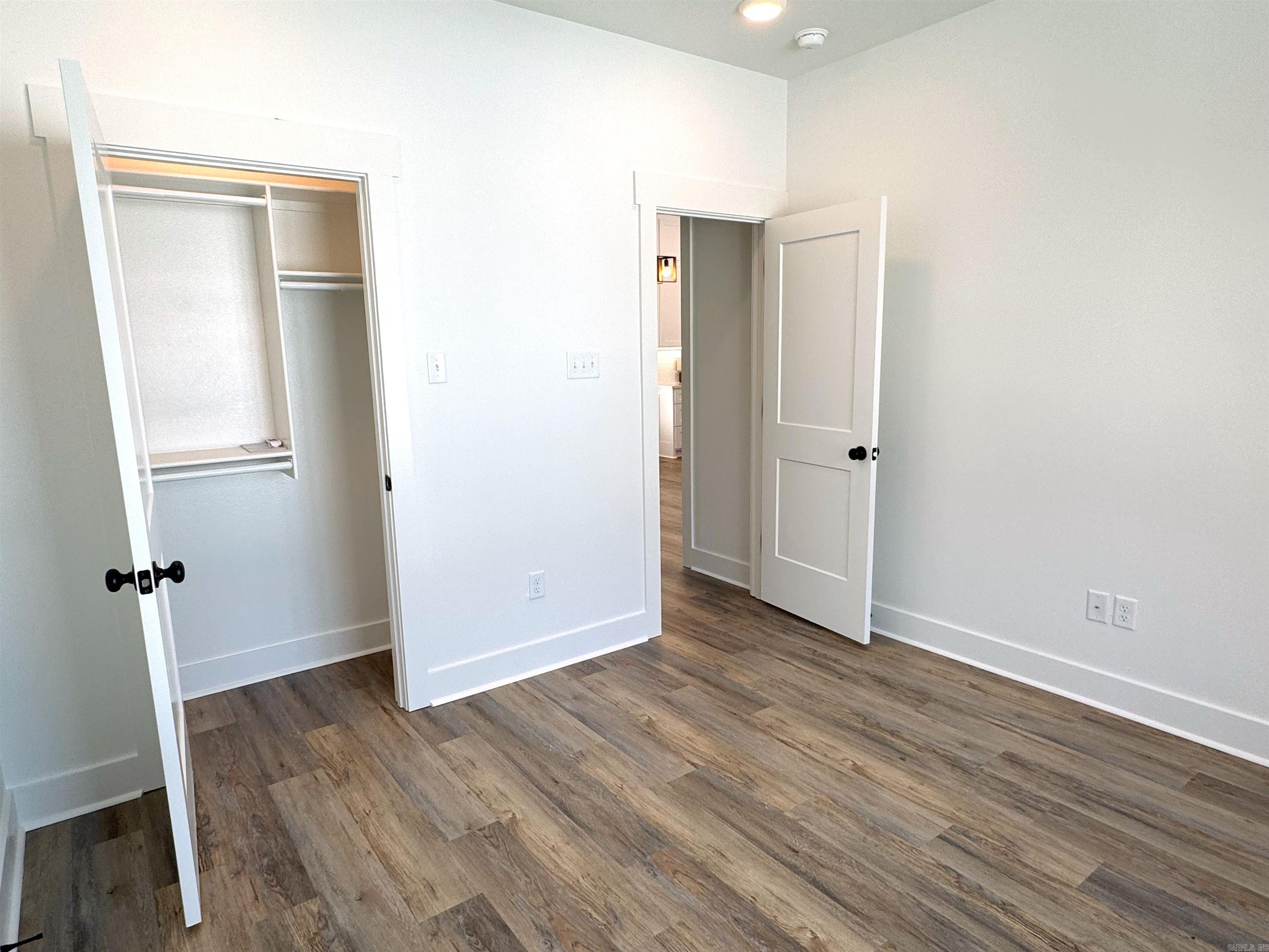 EAST WIND - Residential