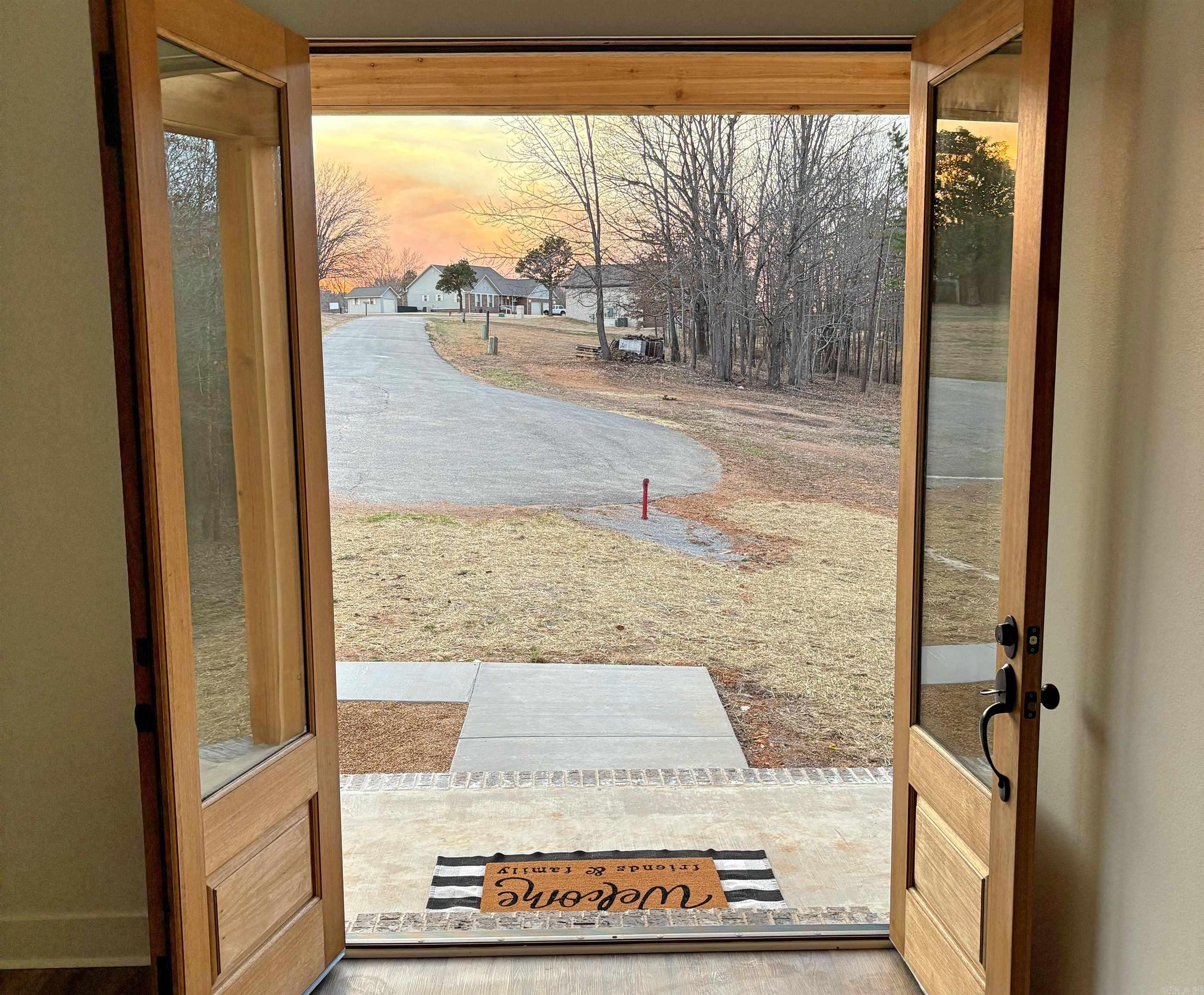 EAST WIND - Residential