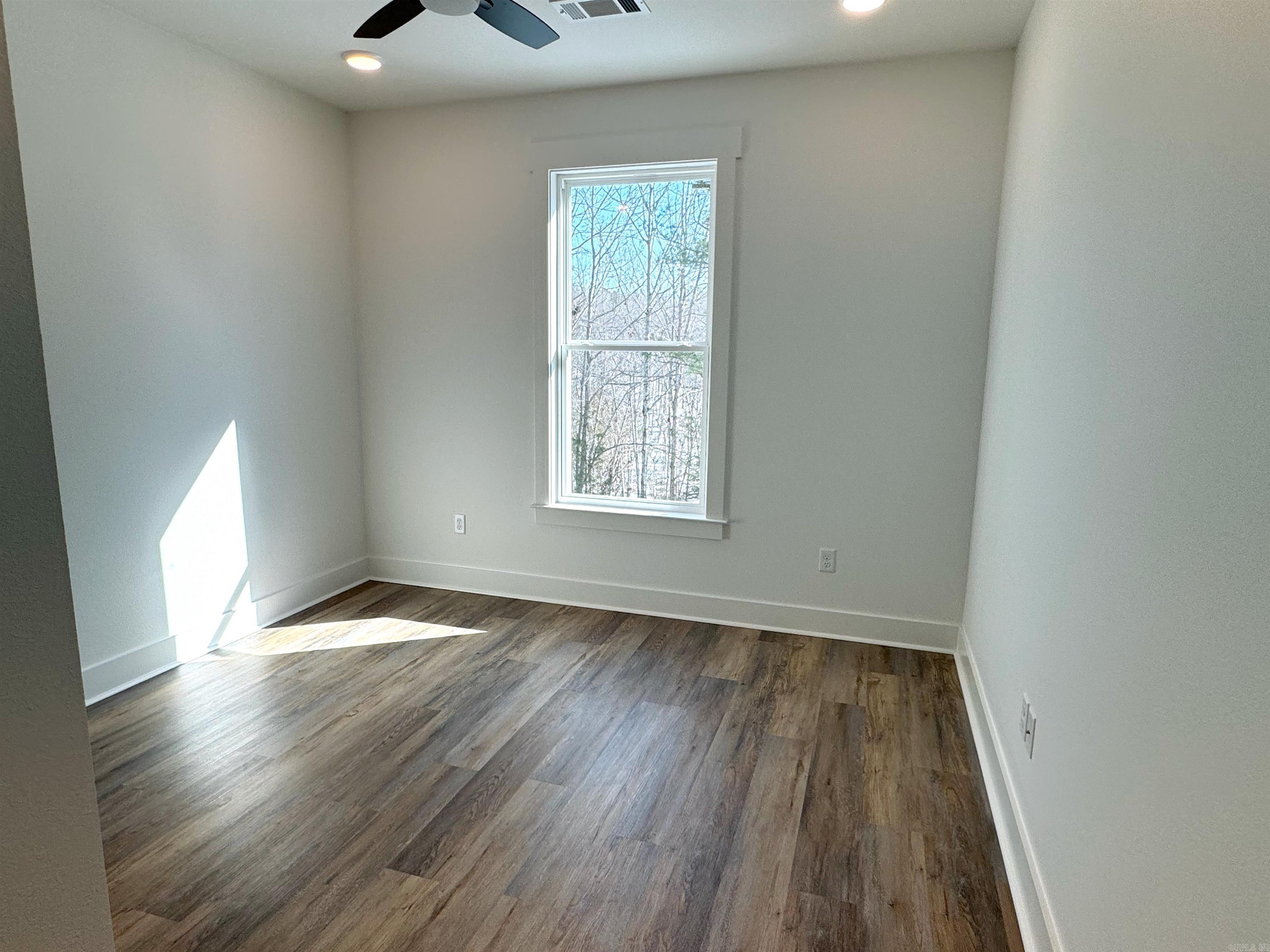 EAST WIND - Residential