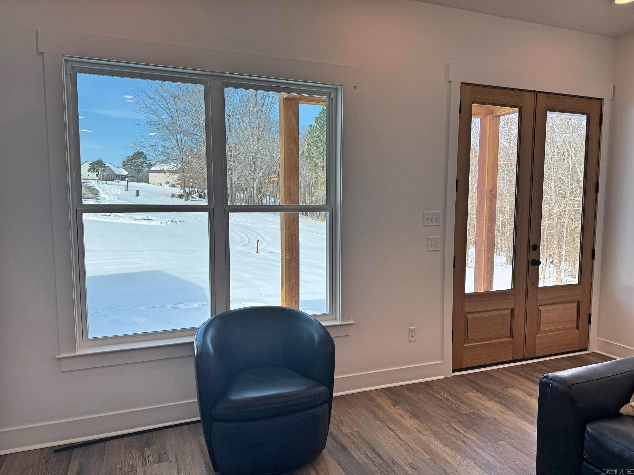 EAST WIND - Residential