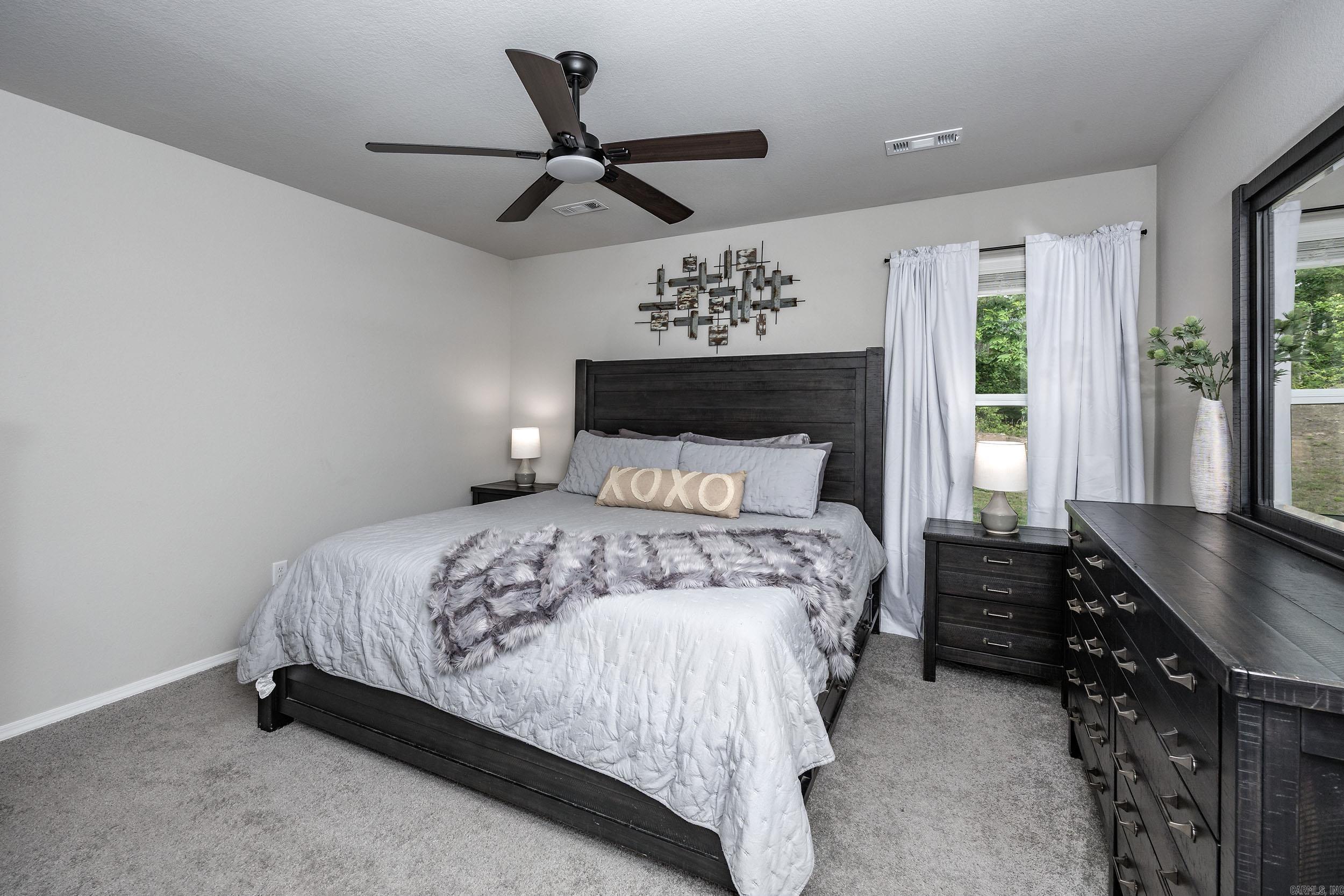 HILLDALE CROSSING - Residential