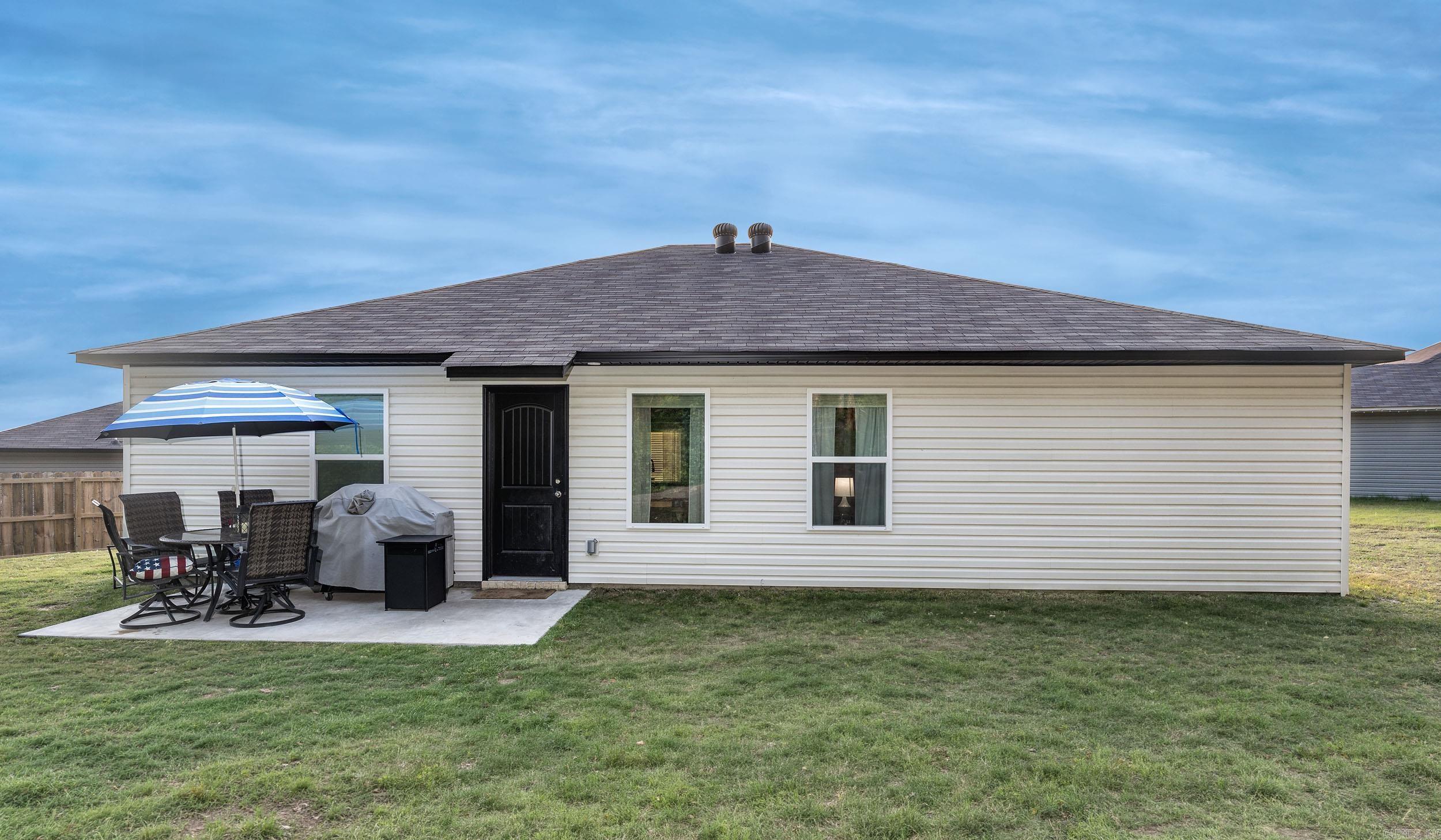 HILLDALE CROSSING - Residential