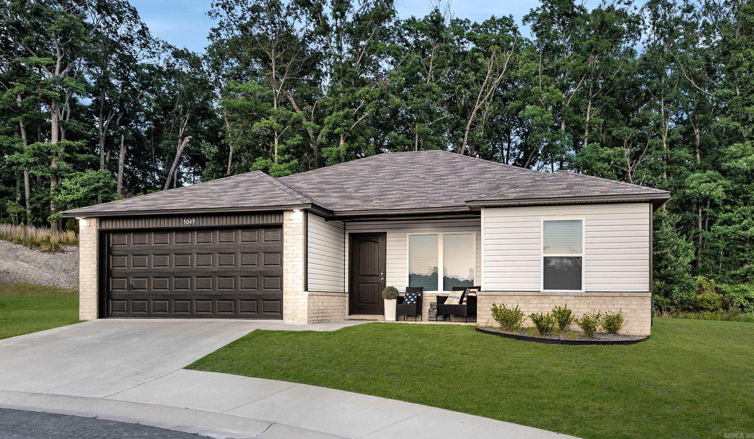HILLDALE CROSSING - Residential