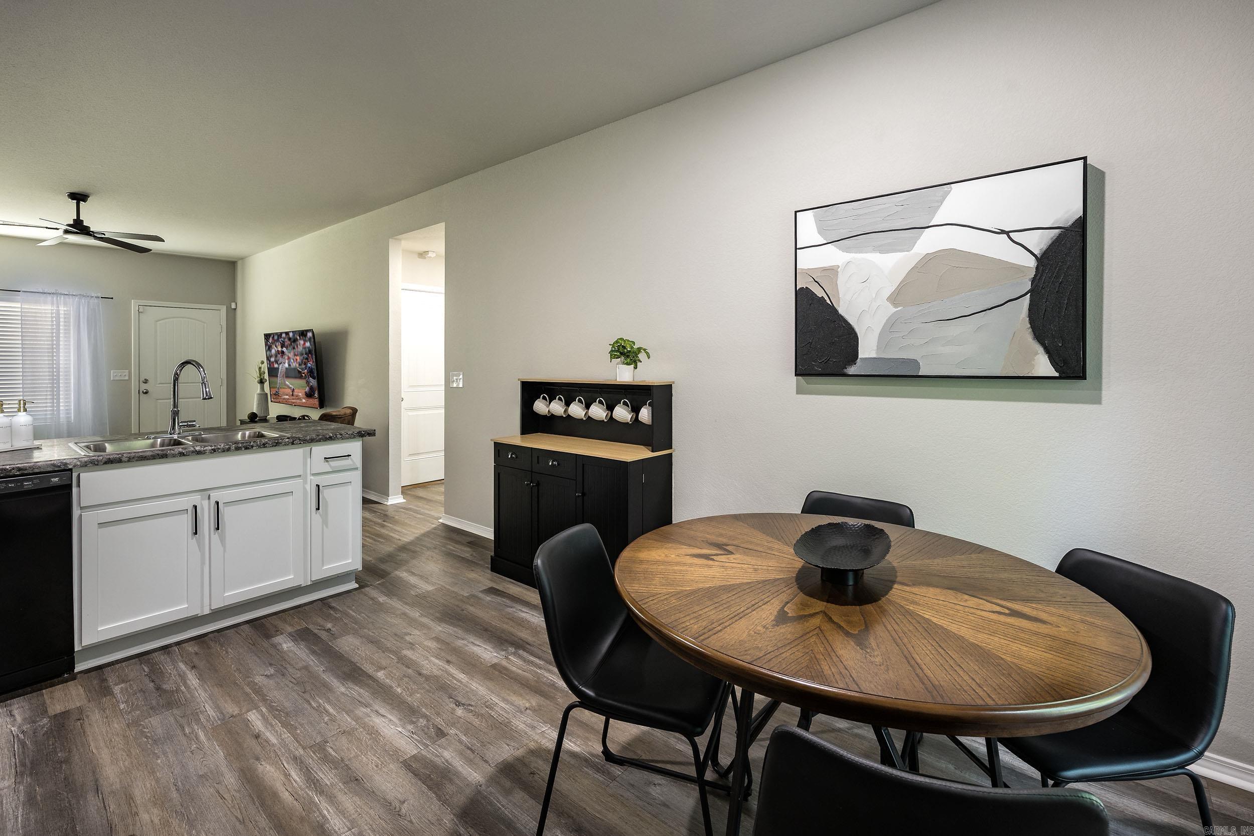 HILLDALE CROSSING - Residential