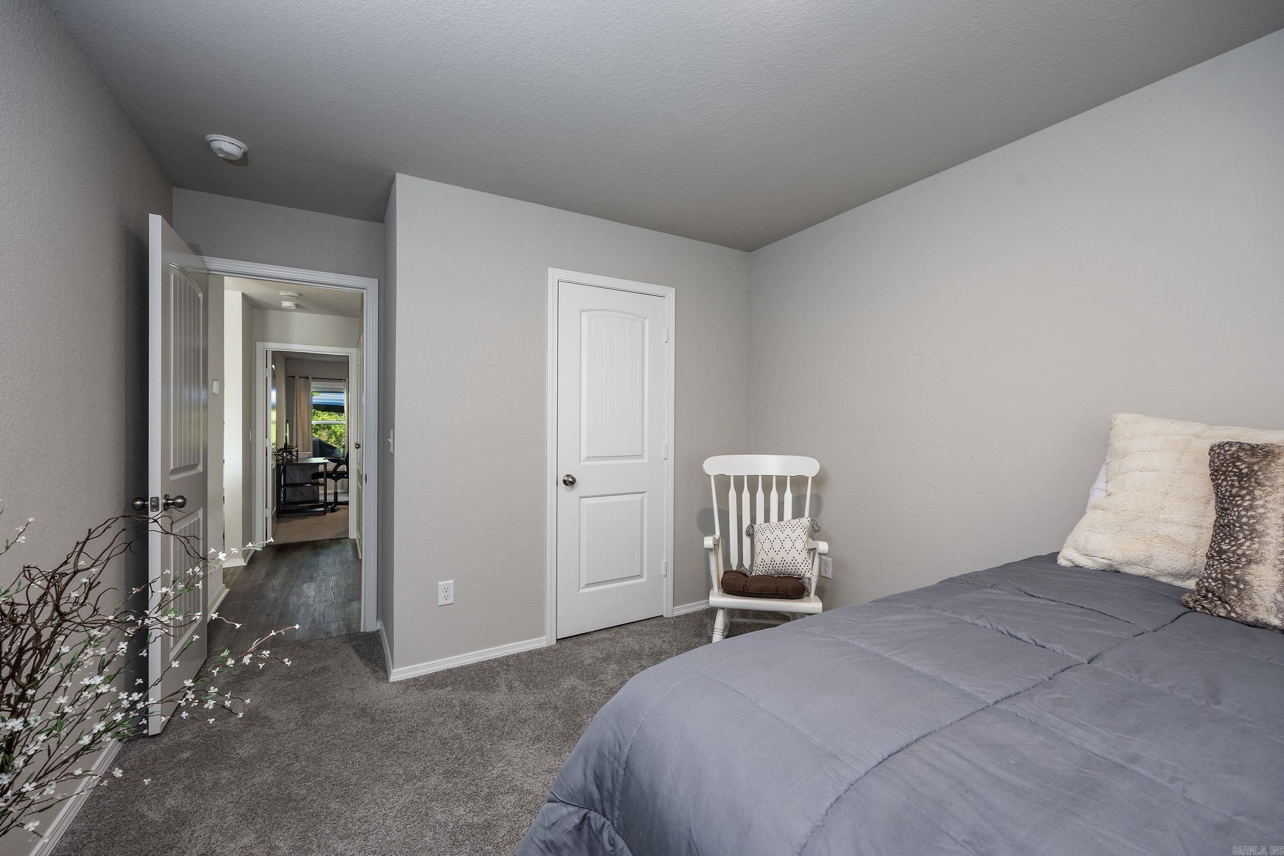 HILLDALE CROSSING - Residential